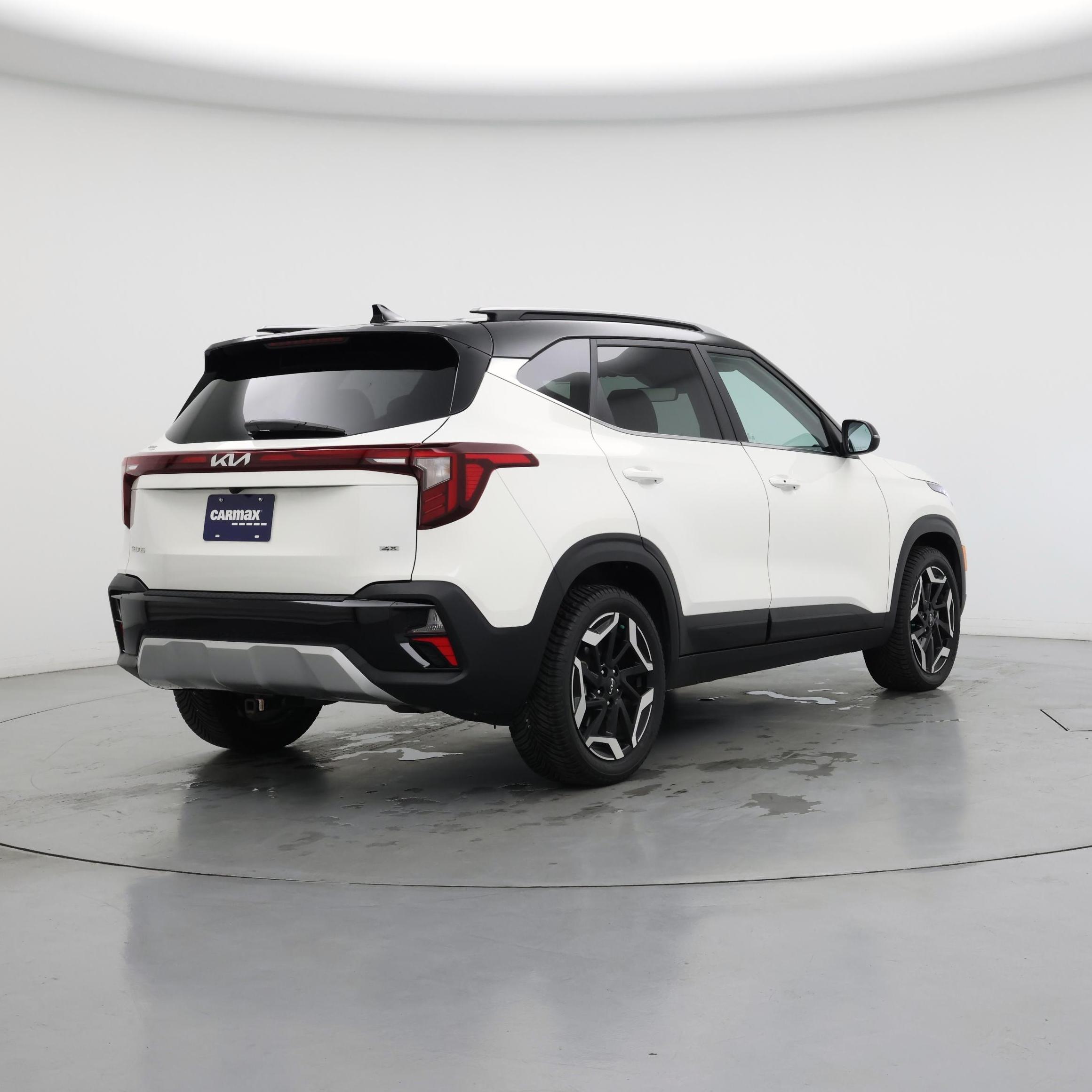 Thumbnail: 2024 Kia Seltos - 8
