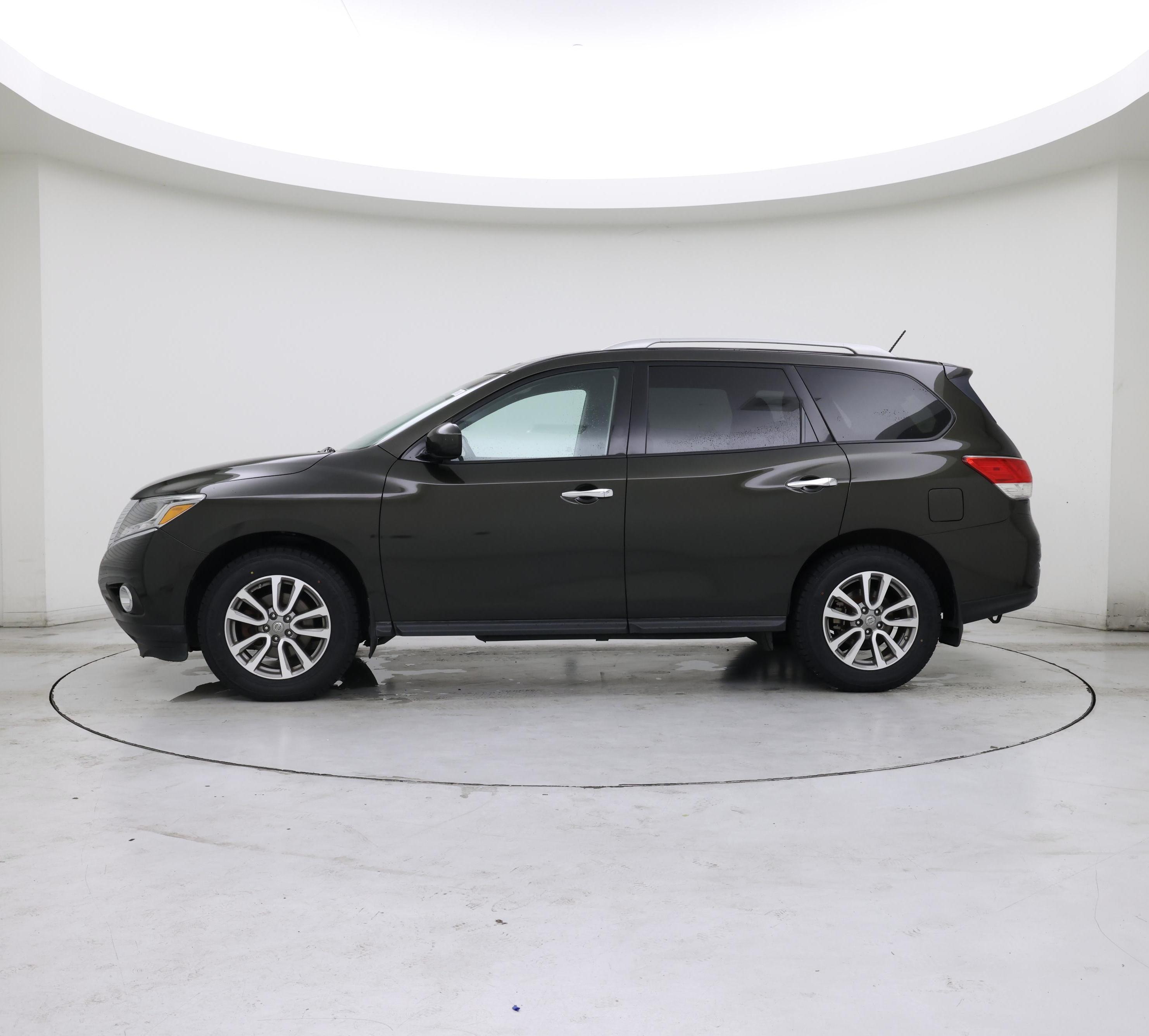 Thumbnail: 2015 Nissan Pathfinder - 3
