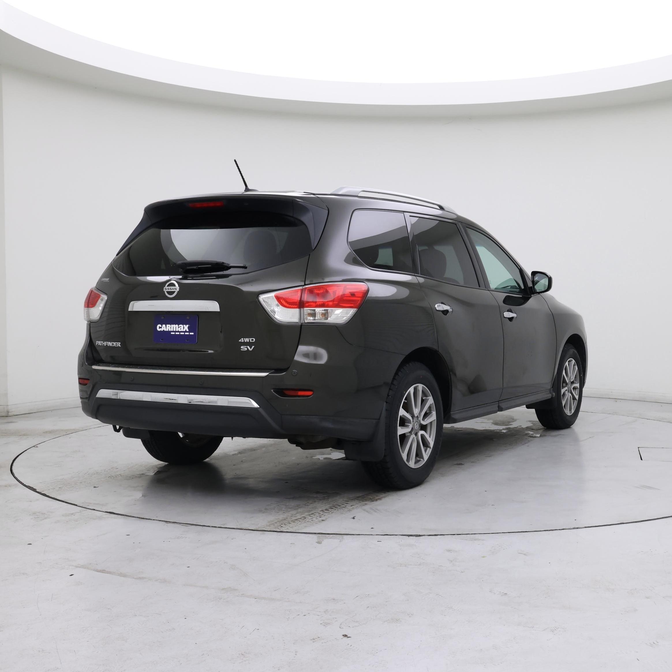 Thumbnail: 2015 Nissan Pathfinder - 8