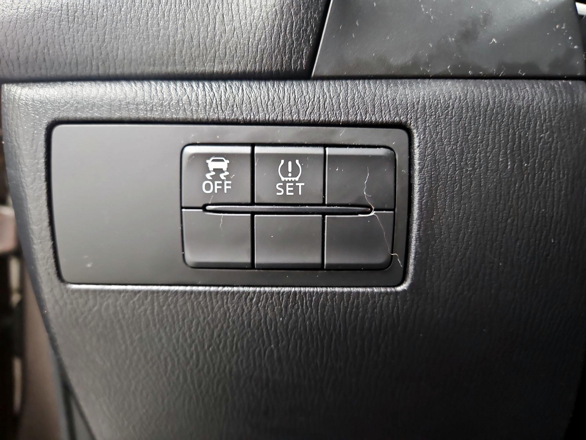 Thumbnail: 2015 Mazda Mazda3 - 13