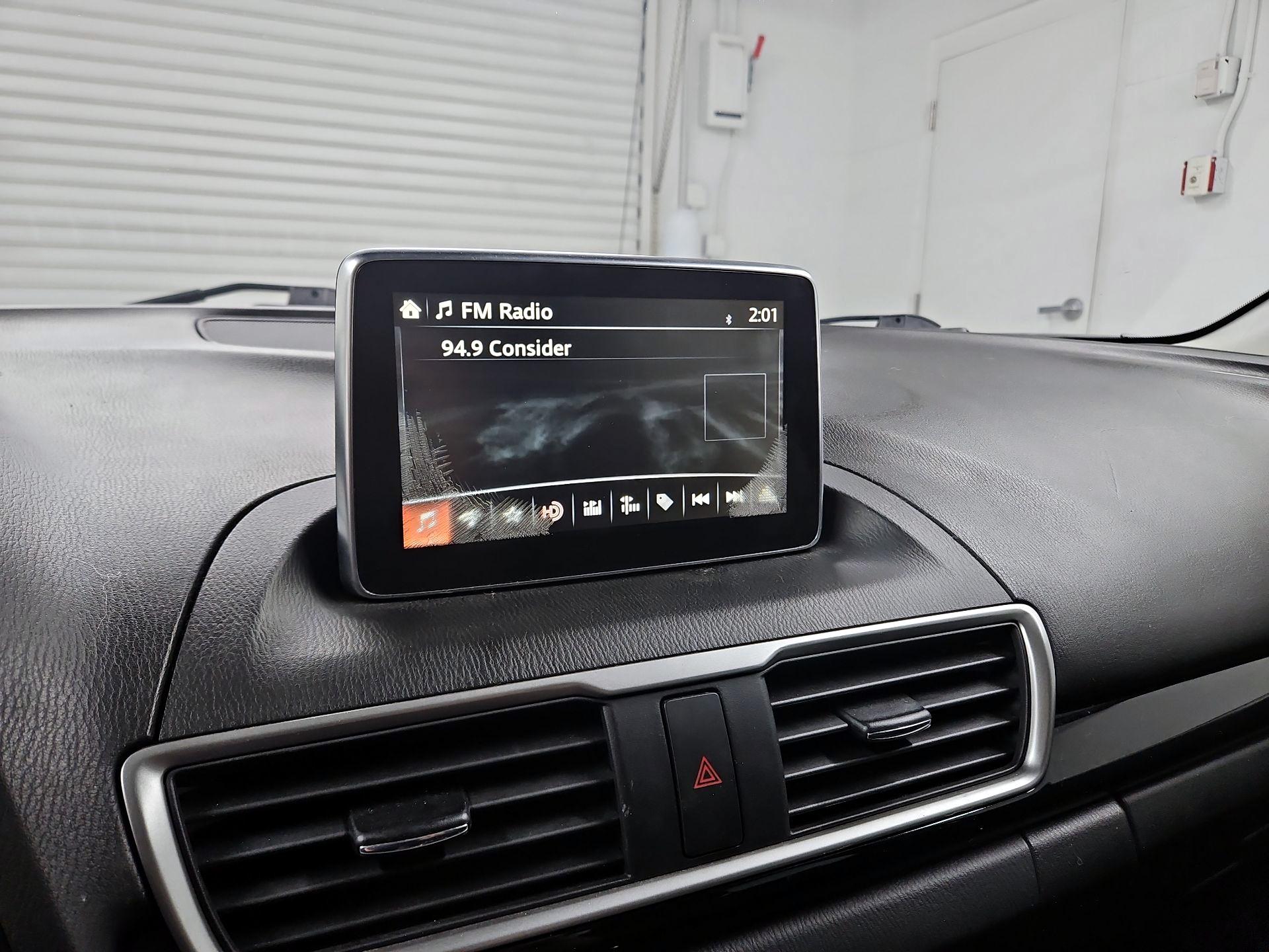 Thumbnail: 2015 Mazda Mazda3 - 14