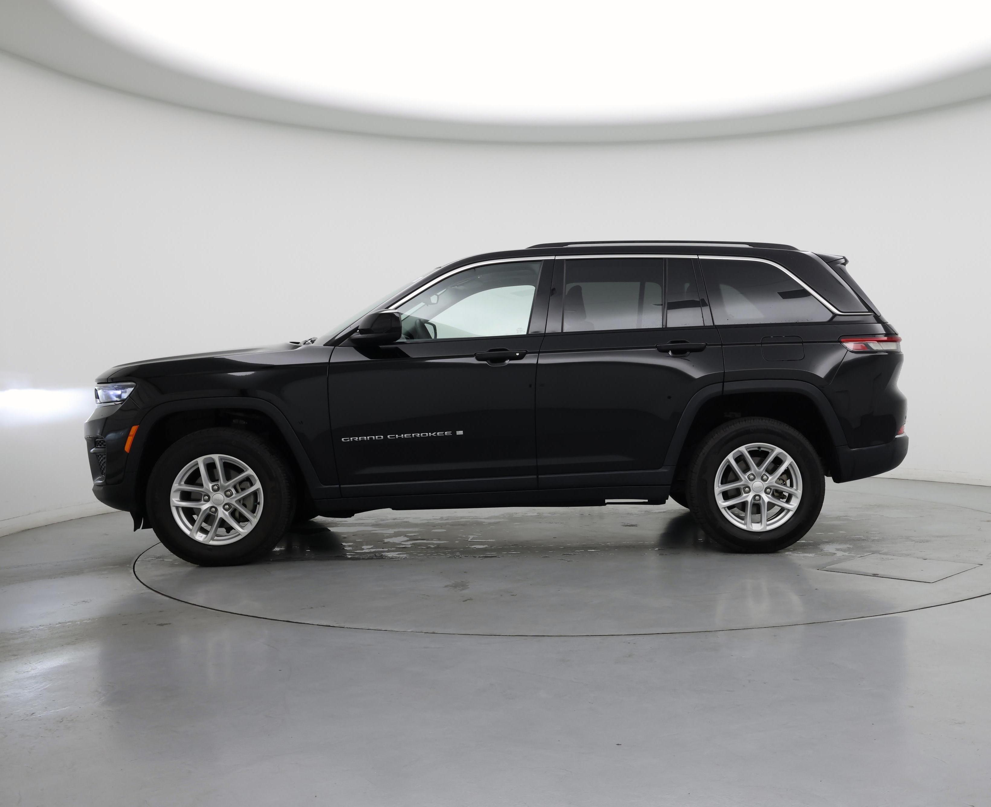 Thumbnail: 2023 Jeep Grand Cherokee - 3