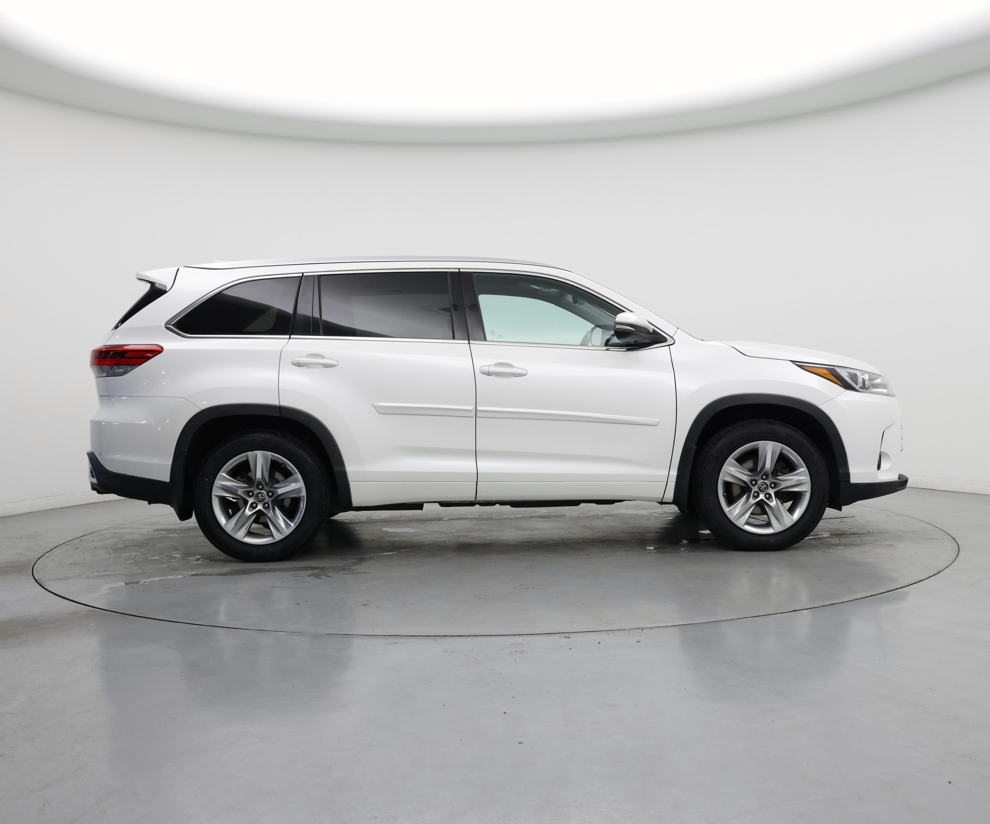Thumbnail: 2018 Toyota Highlander - 7