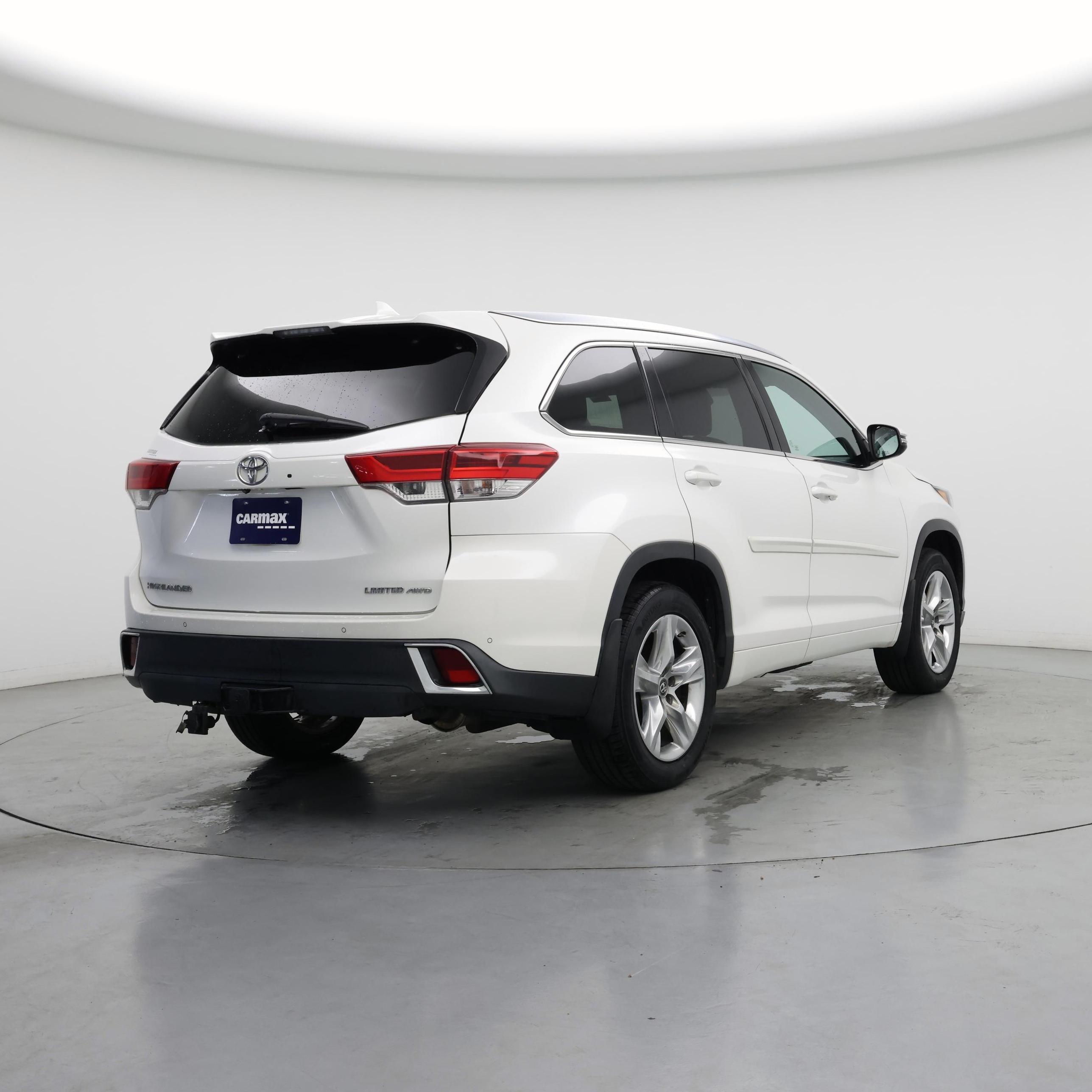 Thumbnail: 2018 Toyota Highlander - 8