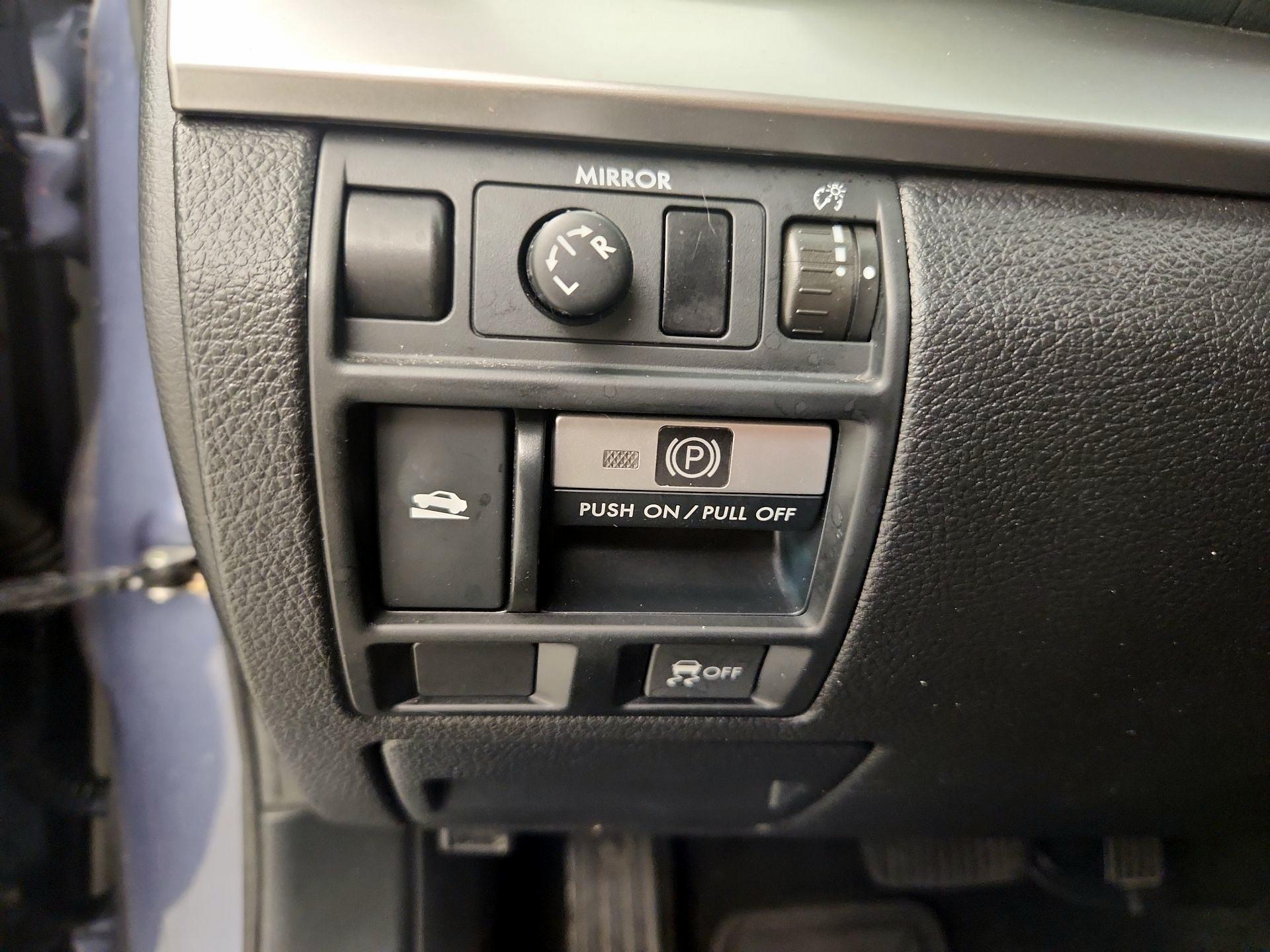 Thumbnail: 2014 Subaru Outback - 13