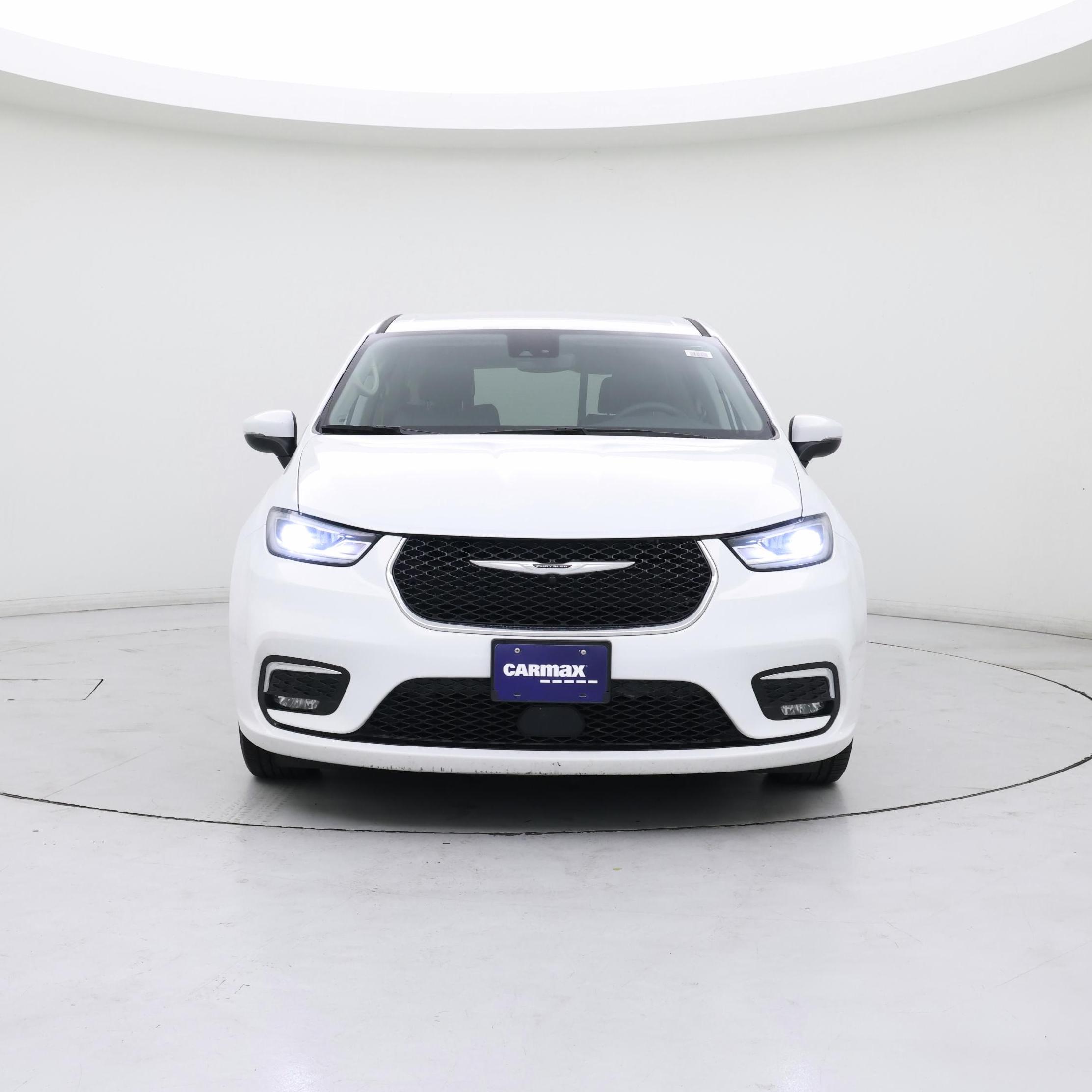 Thumbnail: 2023 Chrysler Pacifica - 5