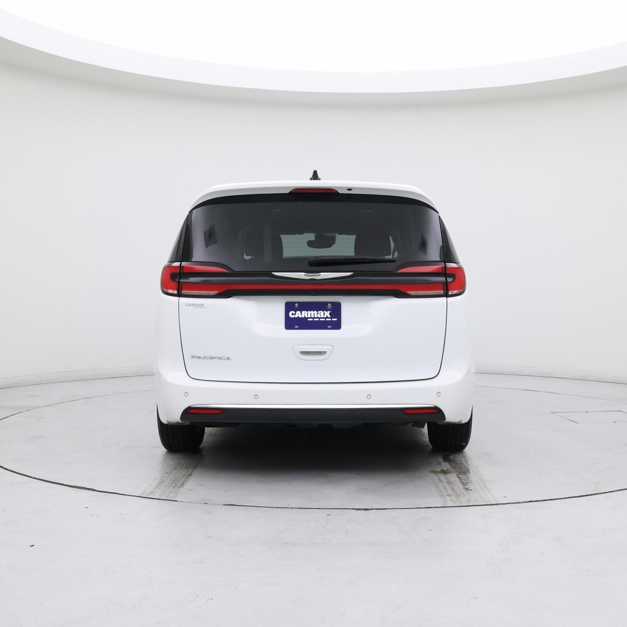 Thumbnail: 2023 Chrysler Pacifica - 6