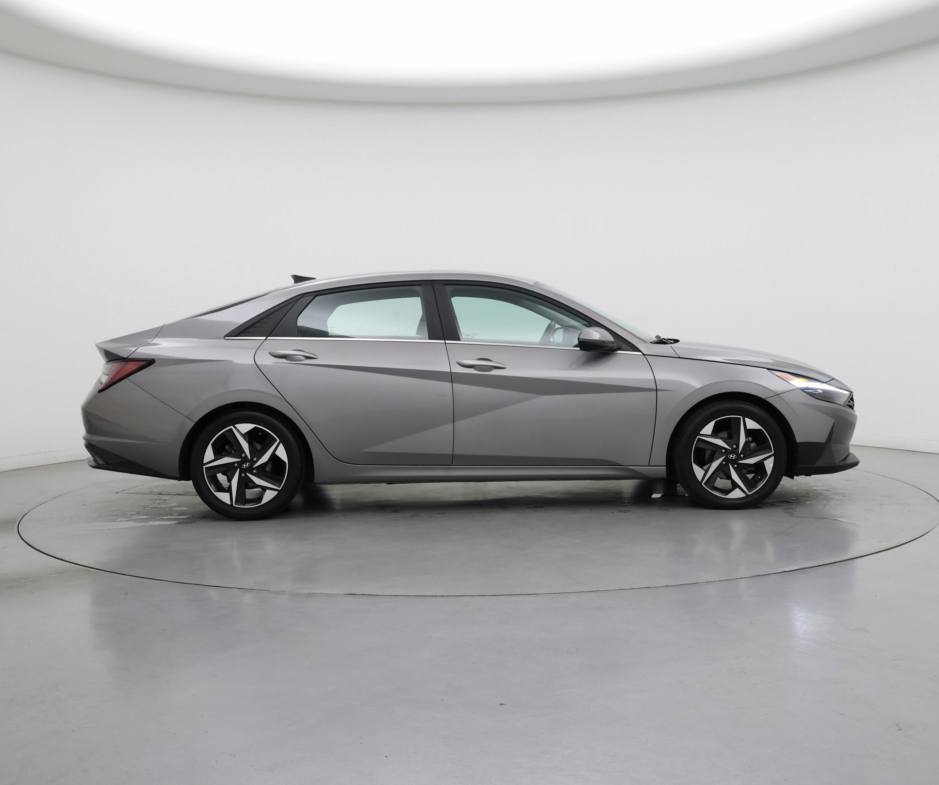 Thumbnail: 2022 Hyundai Elantra - 7