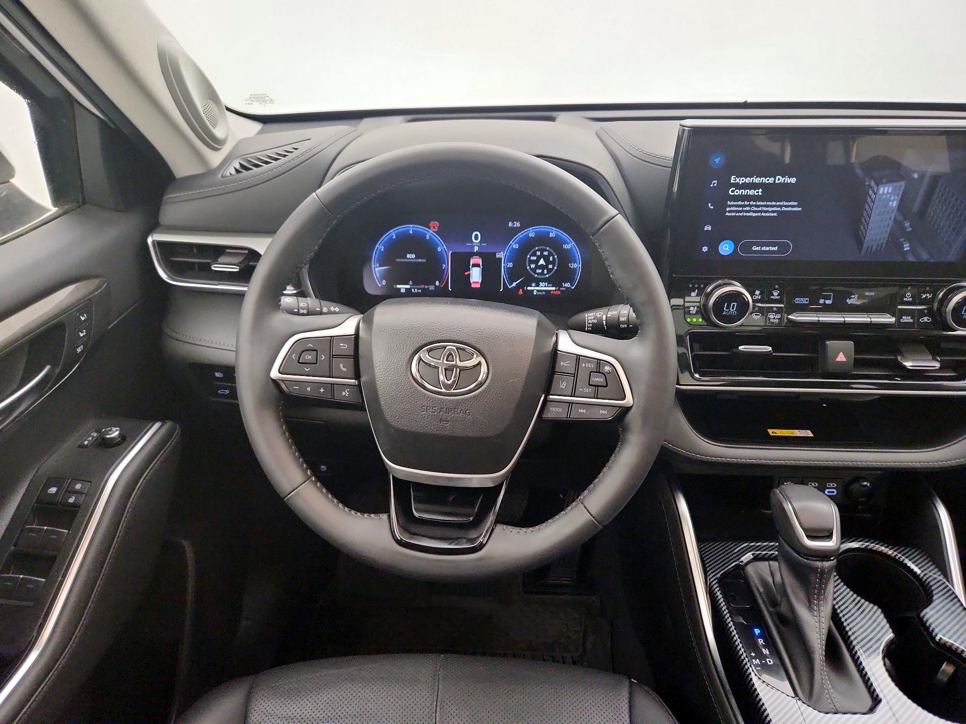 Thumbnail: 2023 Toyota Highlander - 10