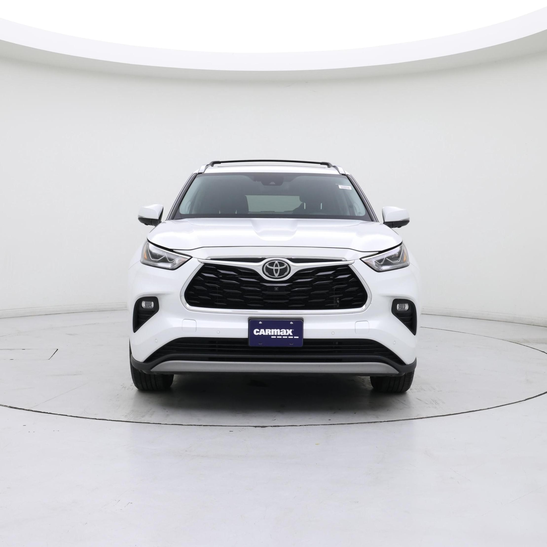 Thumbnail: 2023 Toyota Highlander - 5