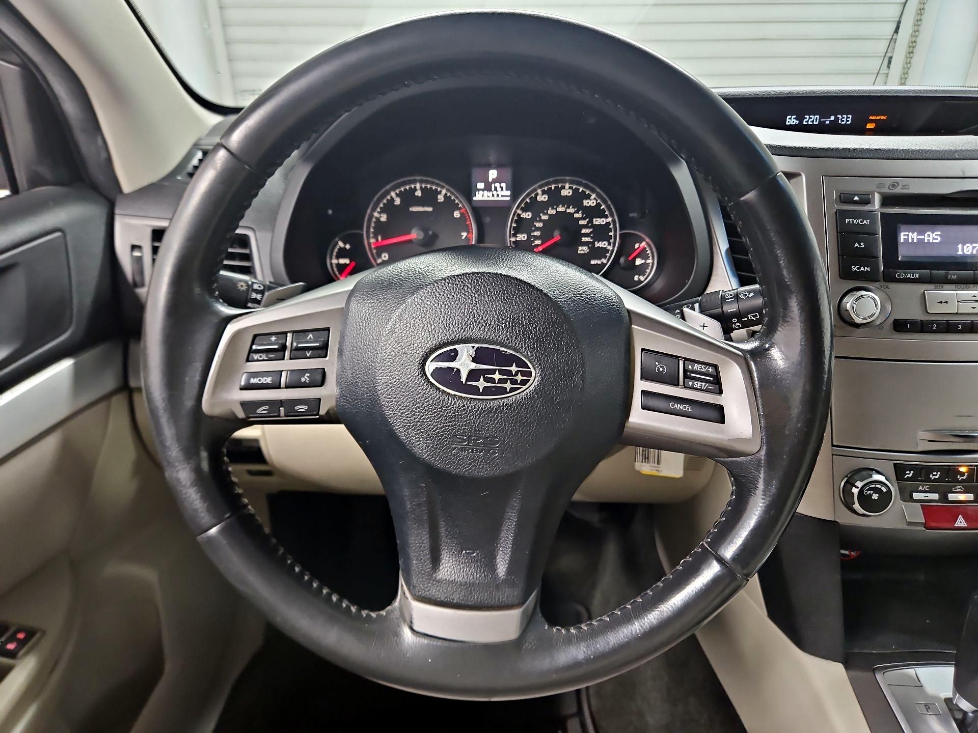 Thumbnail: 2013 Subaru Outback - 10