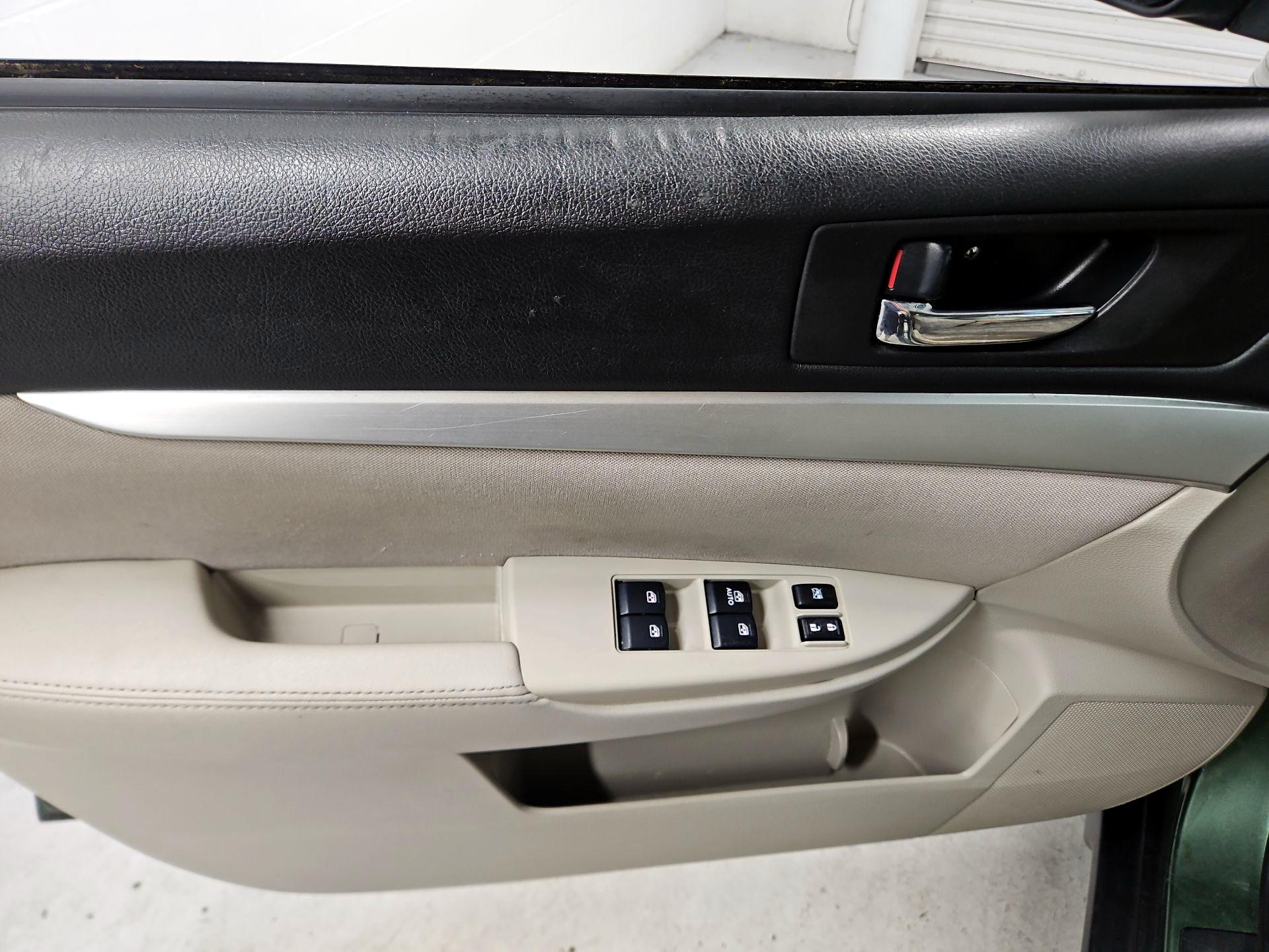 Thumbnail: 2013 Subaru Outback - 12
