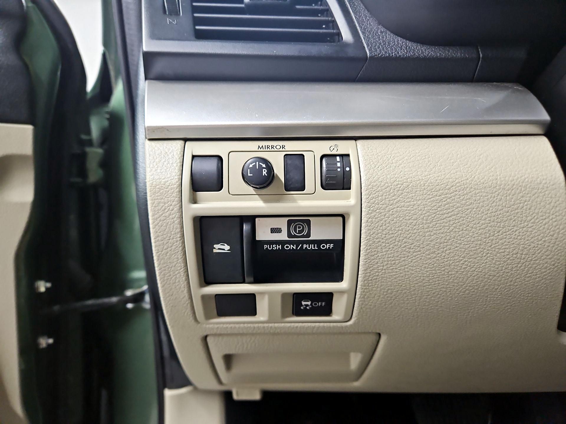 Thumbnail: 2013 Subaru Outback - 13