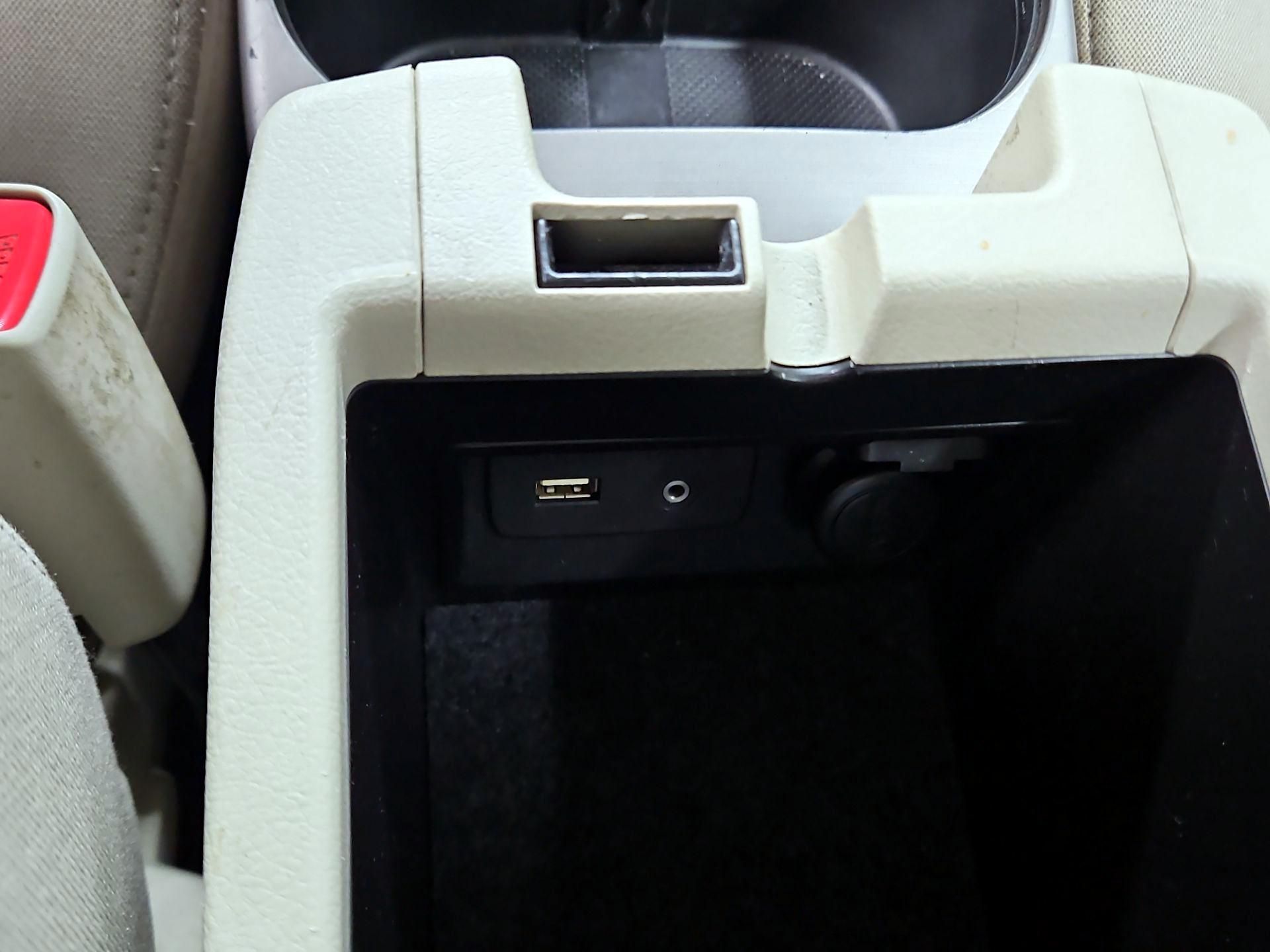 Thumbnail: 2013 Subaru Outback - 17