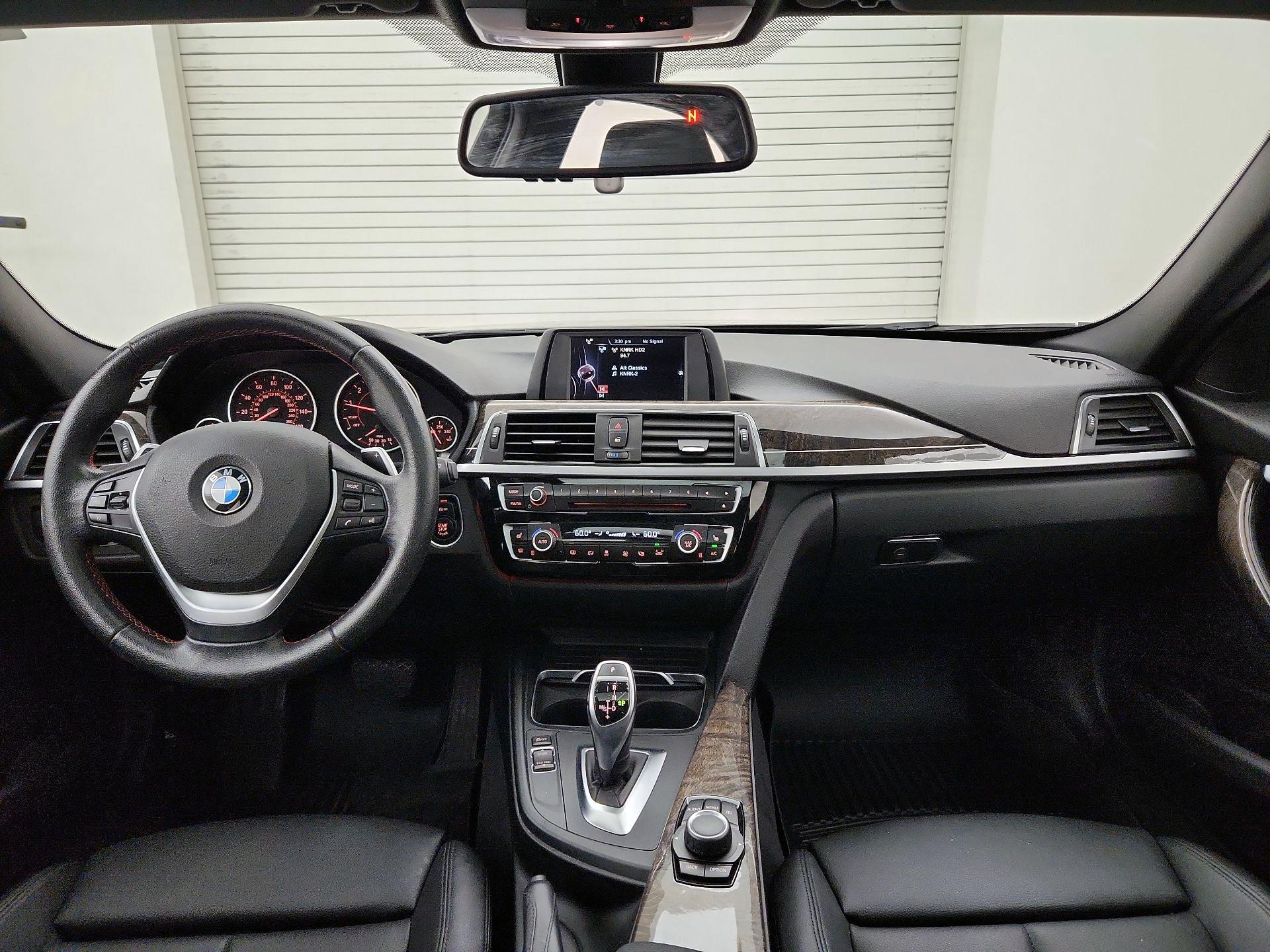 Thumbnail: 2016 BMW 3 Series - 9
