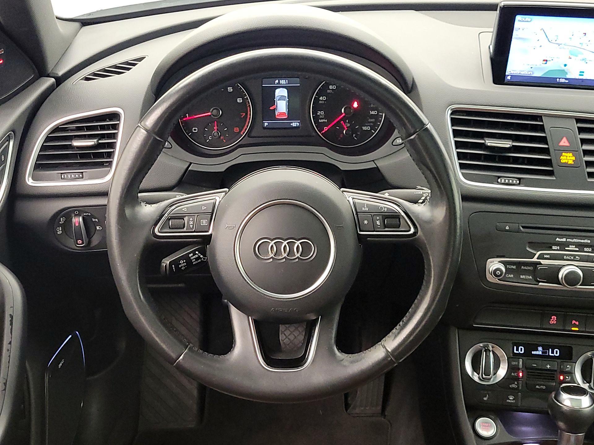 Thumbnail: 2015 Audi Q3 - 10