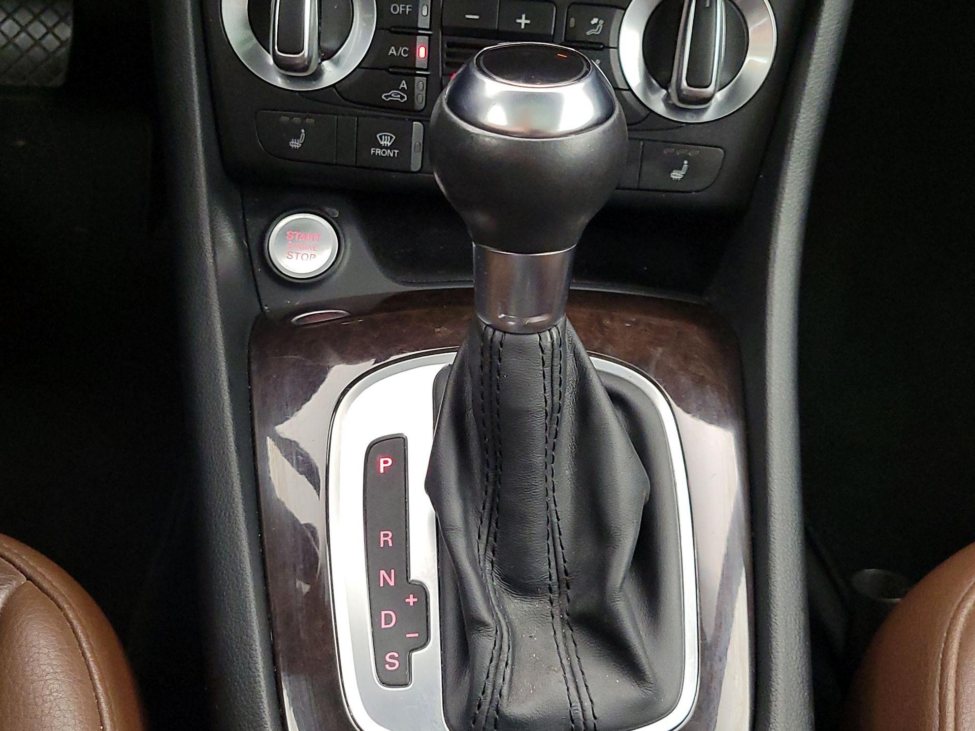 Thumbnail: 2015 Audi Q3 - 18