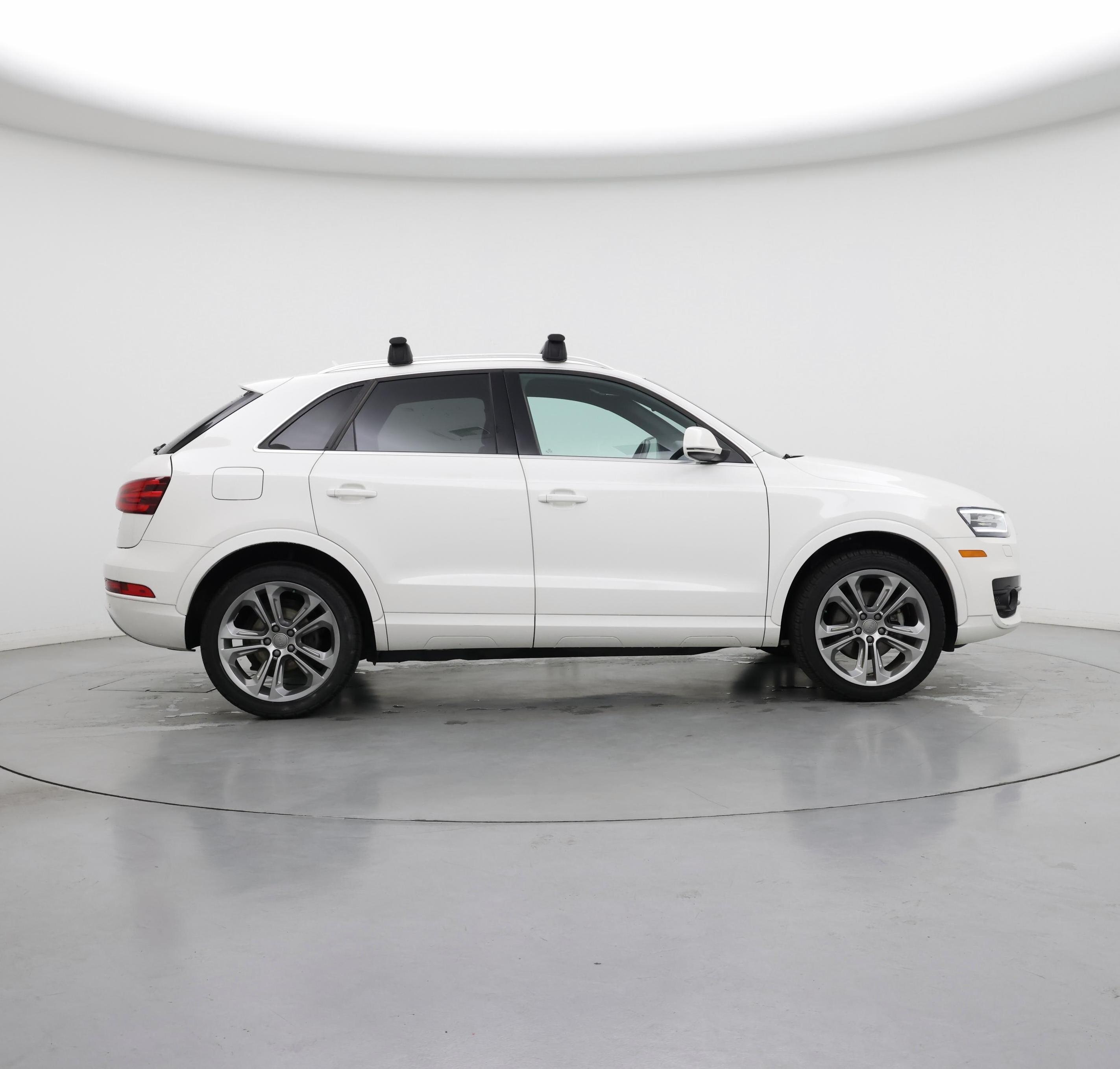 Thumbnail: 2015 Audi Q3 - 7