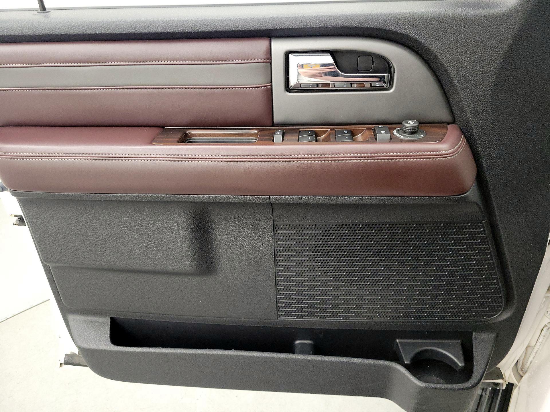Thumbnail: 2017 Ford Expedition - 12