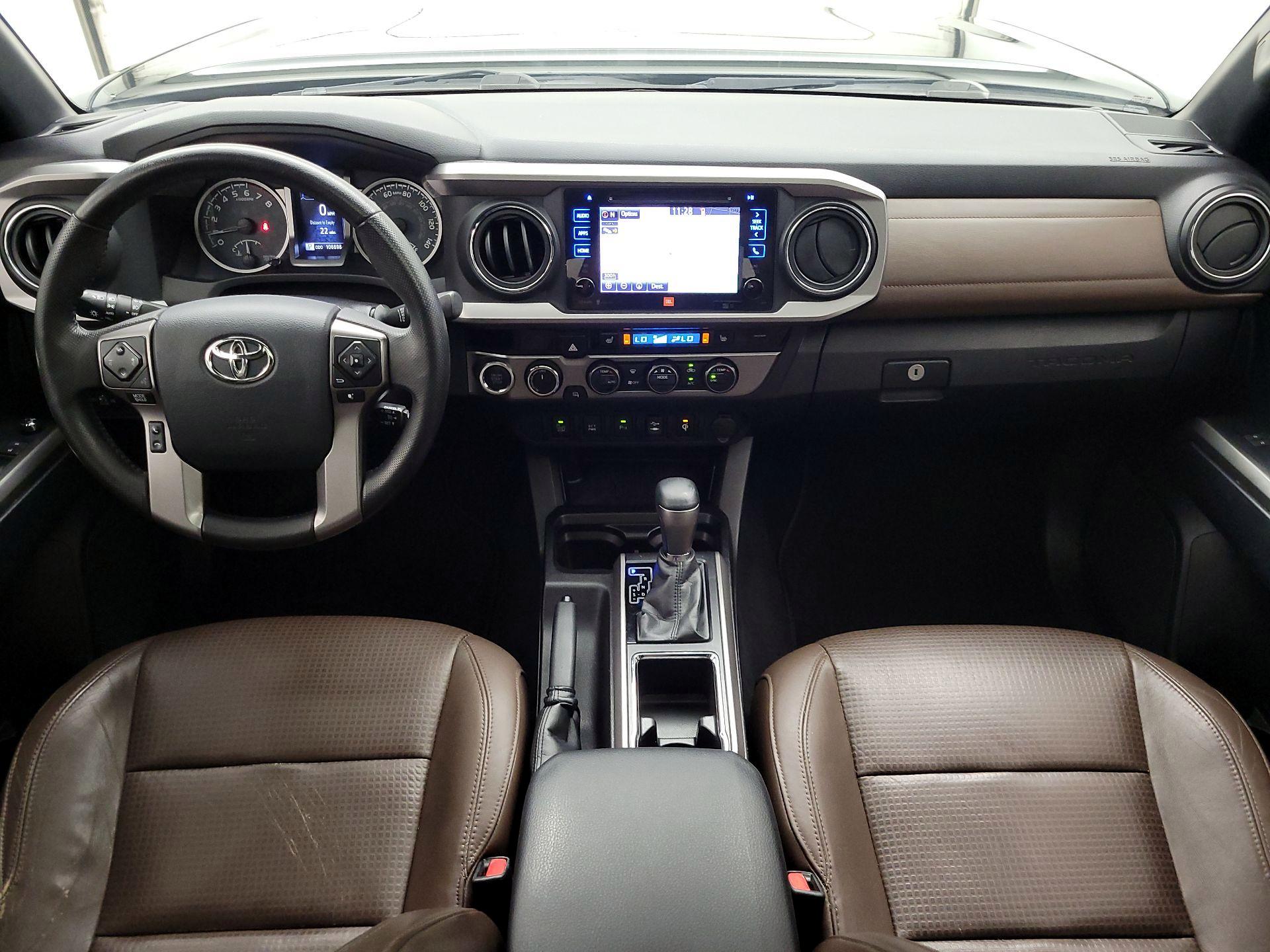 Thumbnail: 2016 Toyota Tacoma - 9