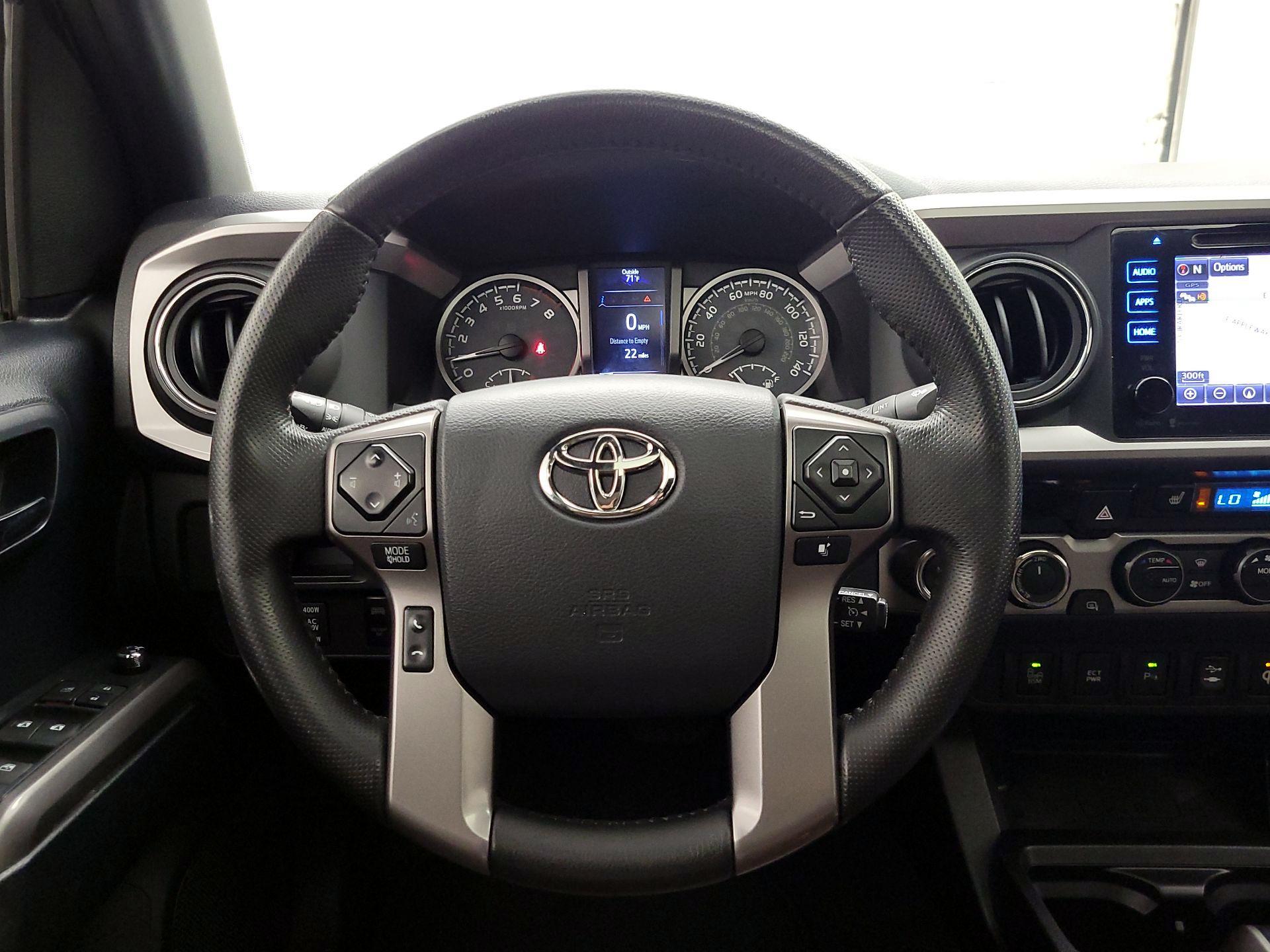 Thumbnail: 2016 Toyota Tacoma - 10