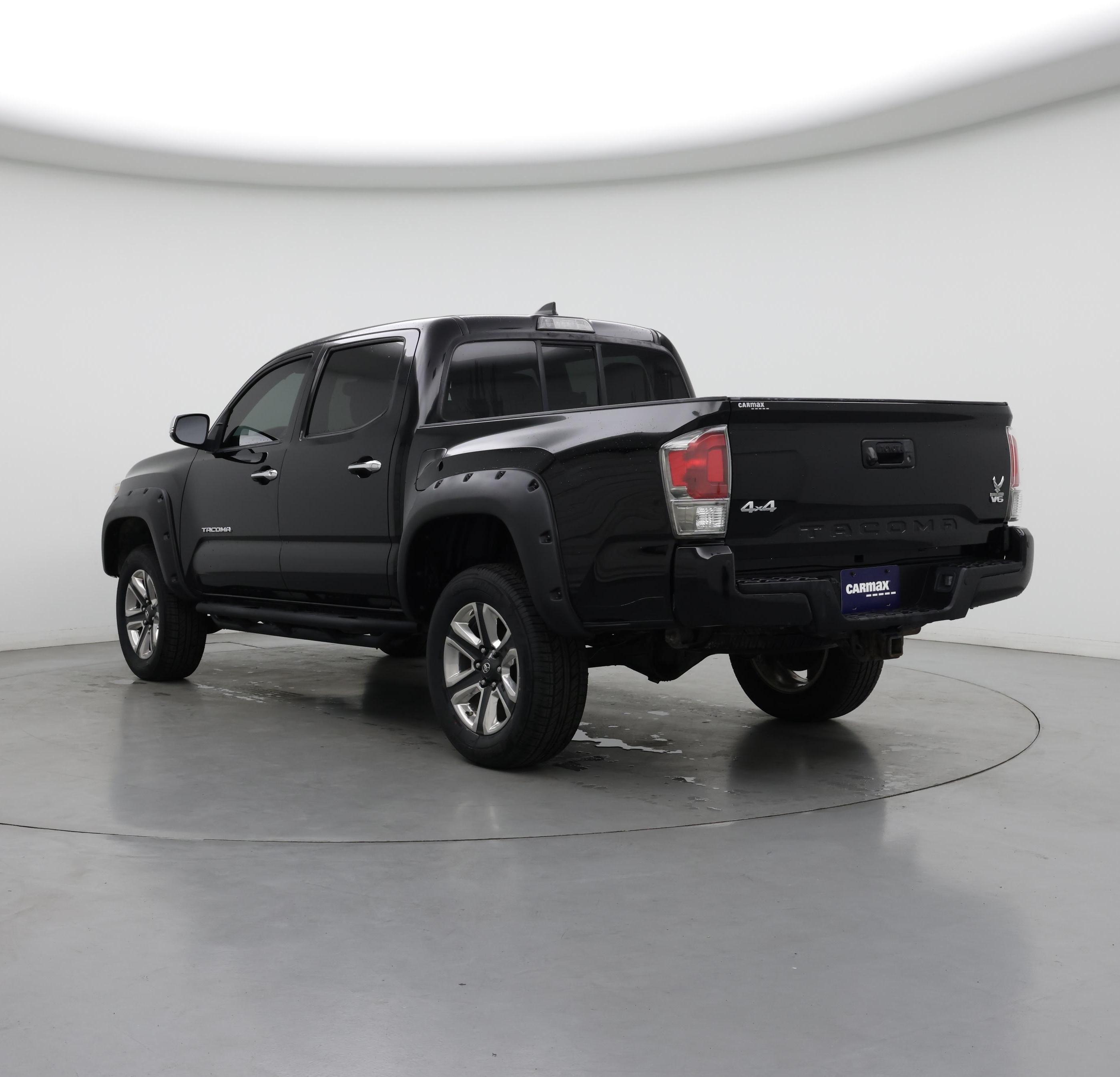 Thumbnail: 2016 Toyota Tacoma - 2