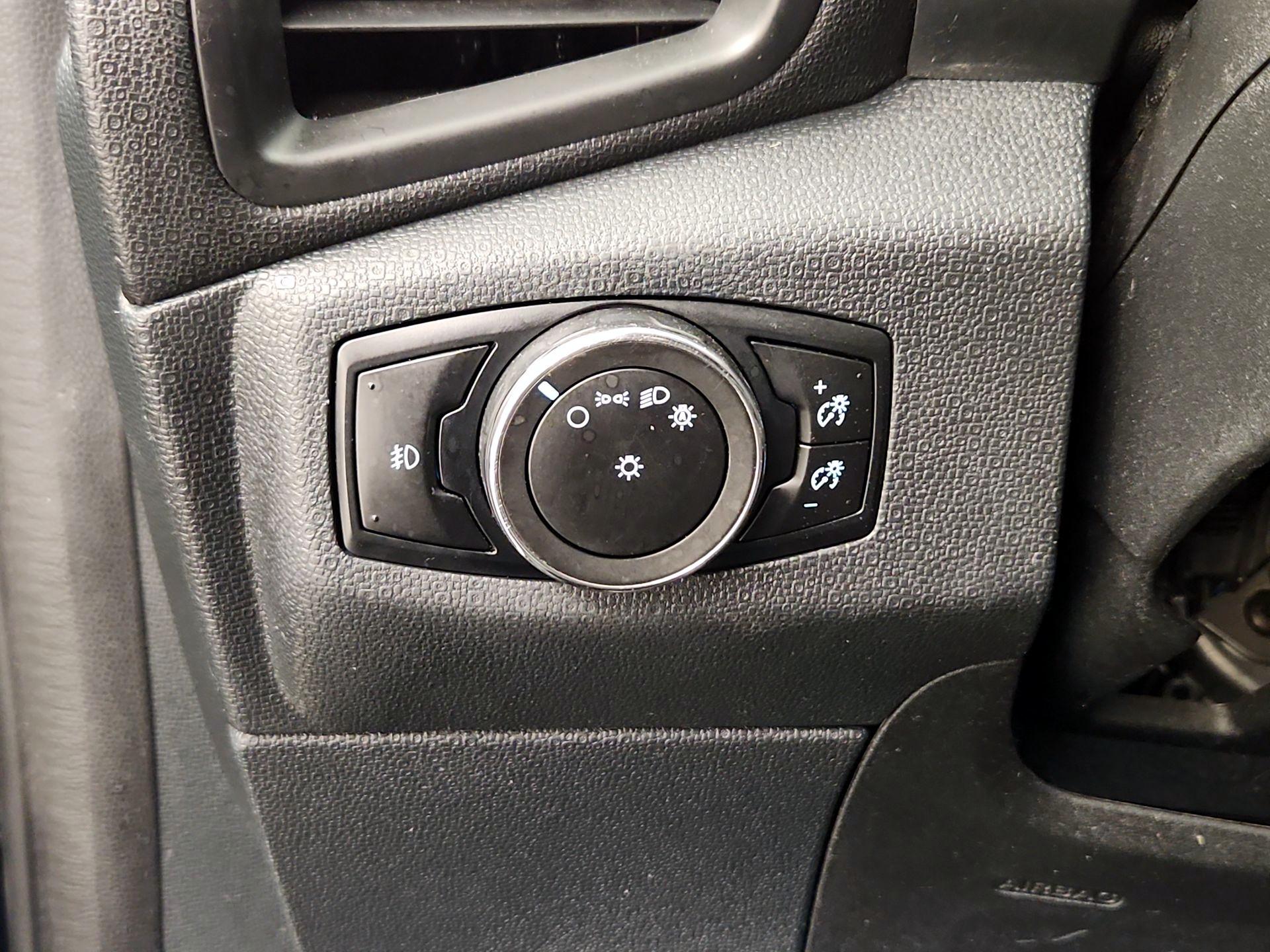 Thumbnail: 2018 Ford EcoSport - 13