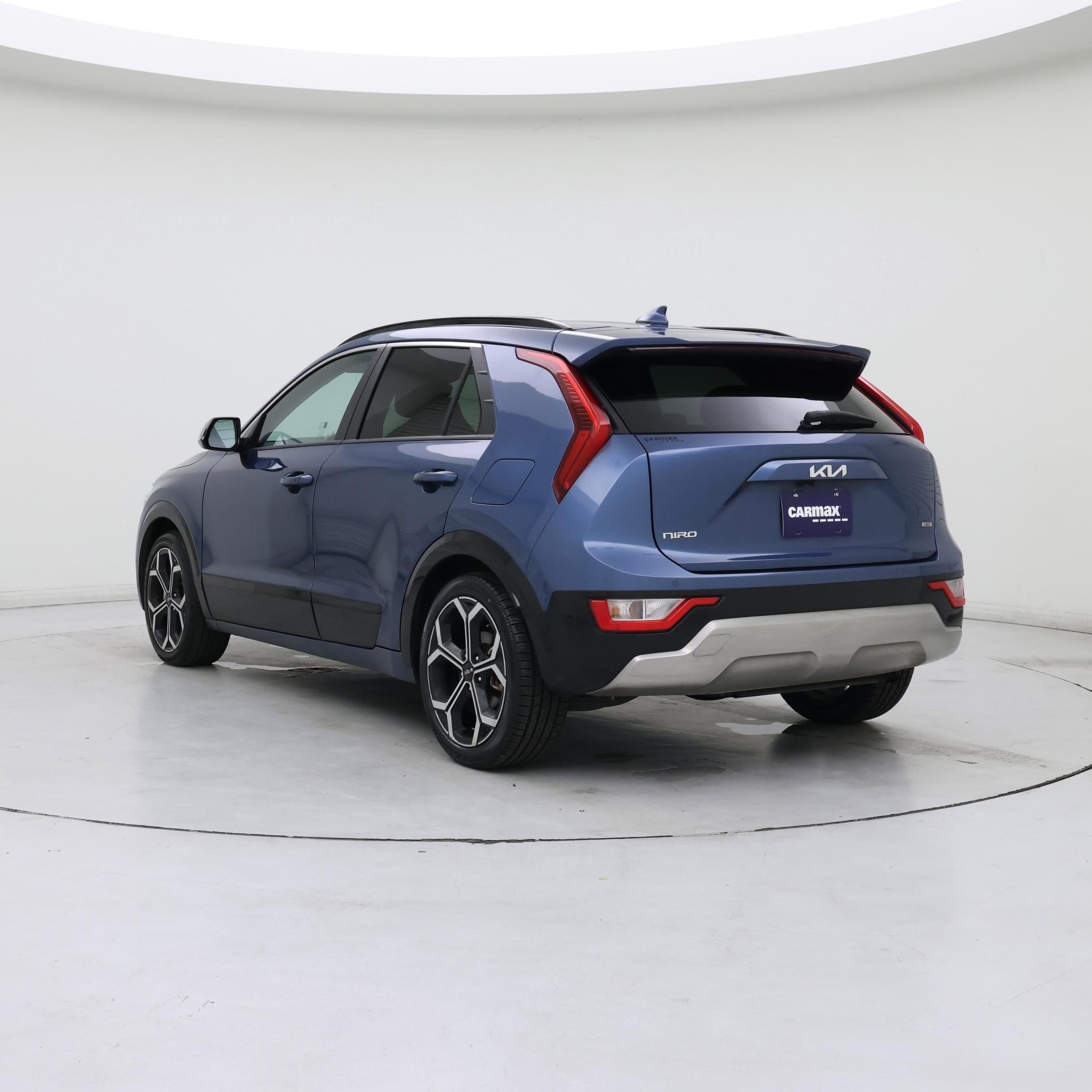 Thumbnail: 2023 Kia Niro - 2