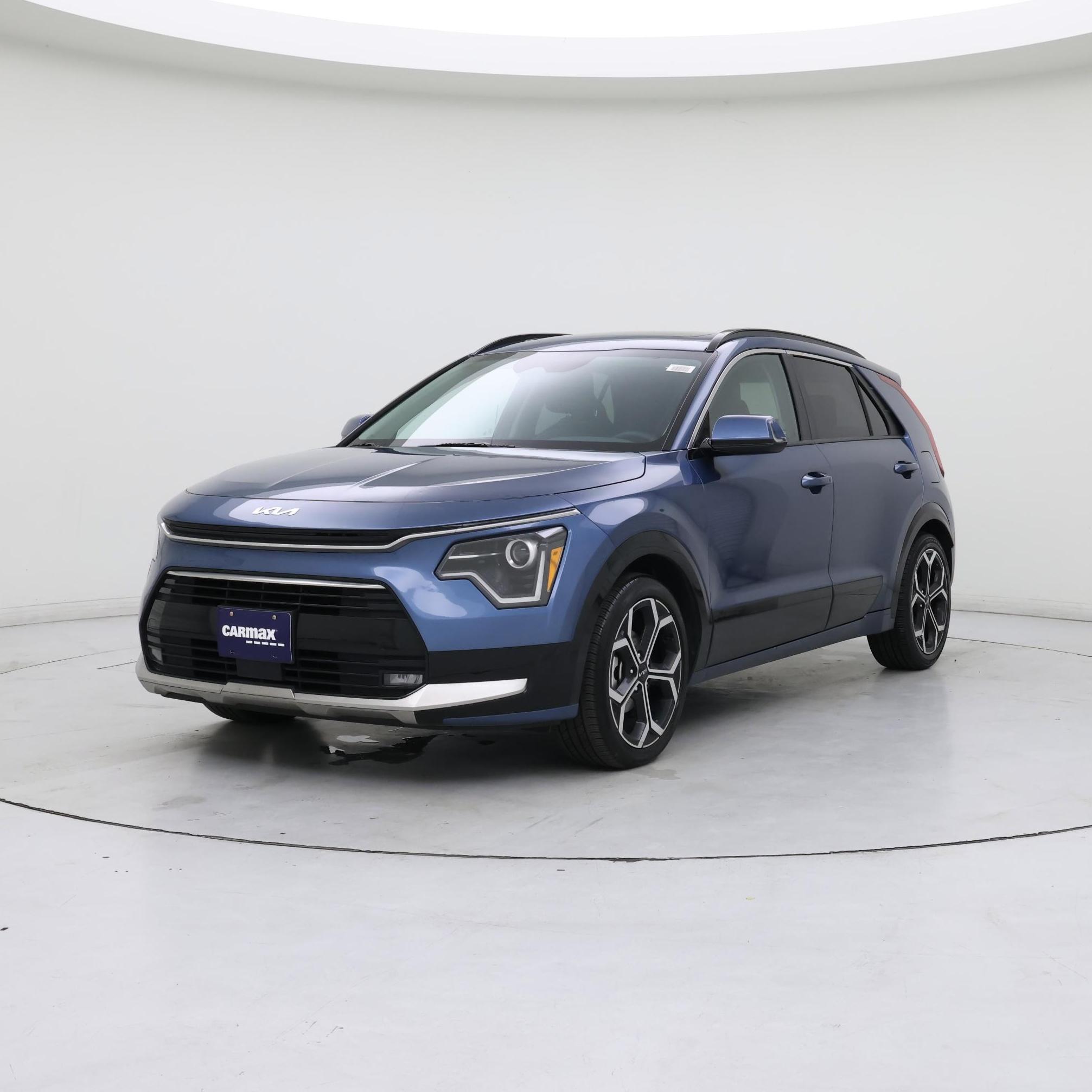 Thumbnail: 2023 Kia Niro - 4