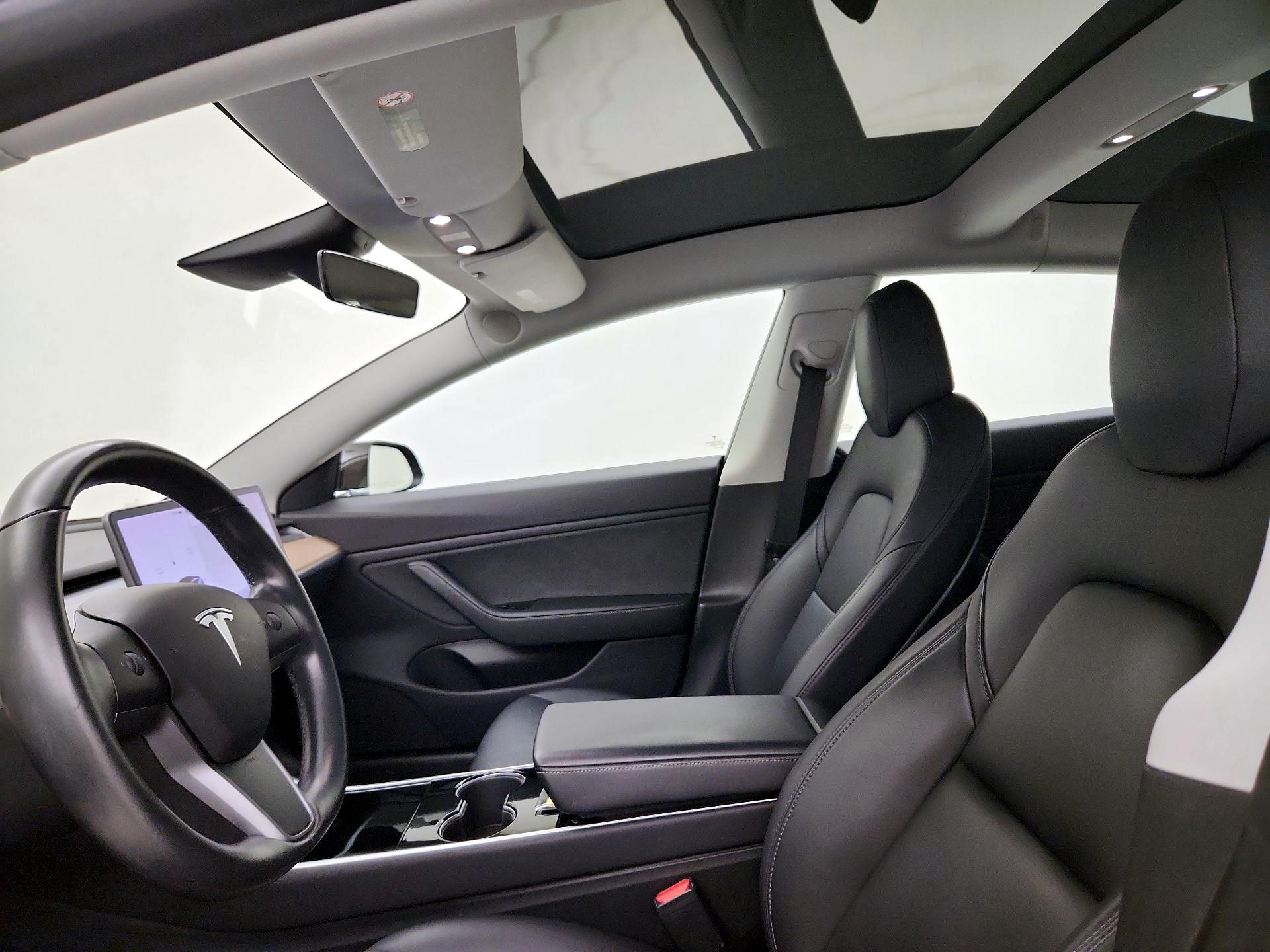 Thumbnail: 2019 Tesla Model 3 - 19