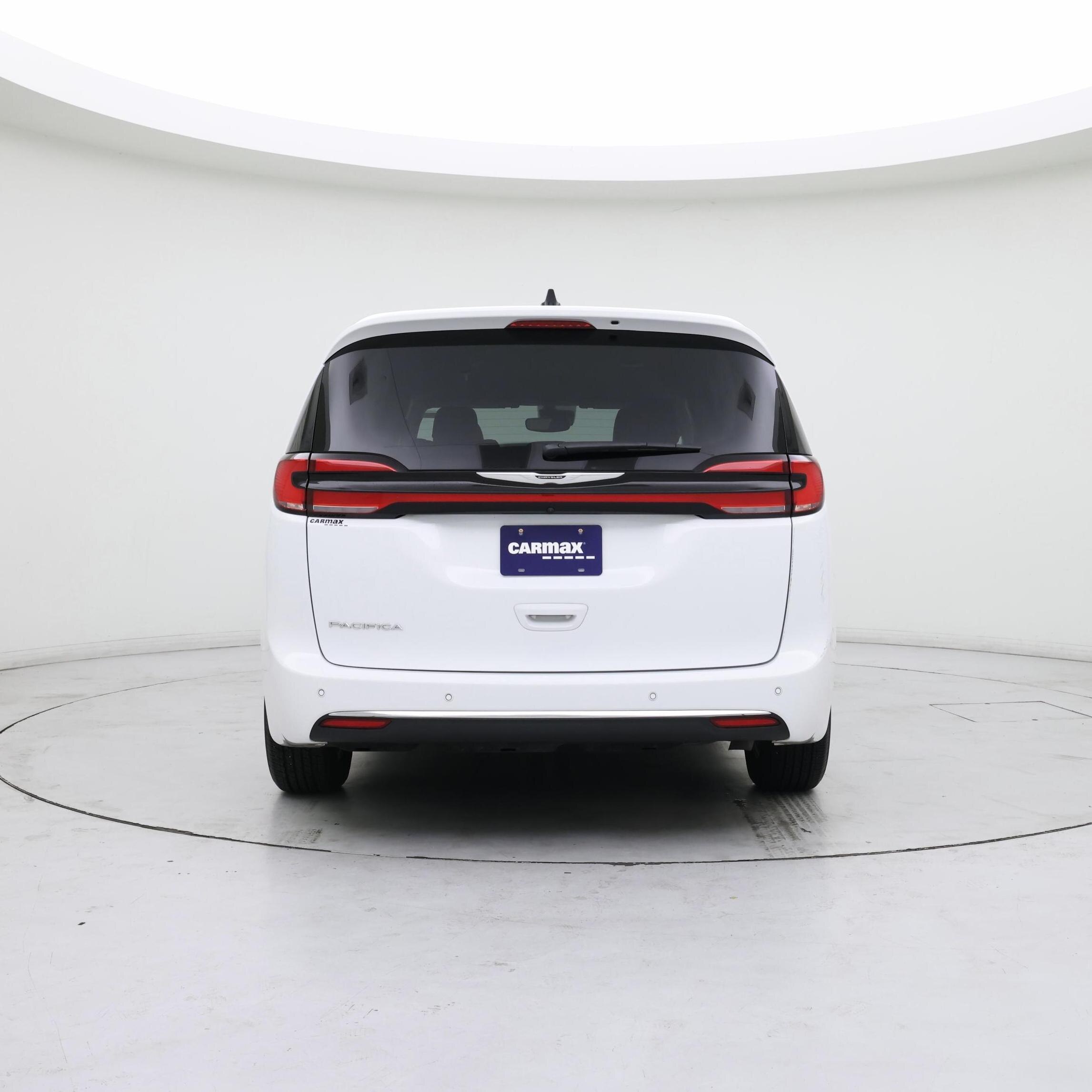 Thumbnail: 2024 Chrysler Pacifica - 6