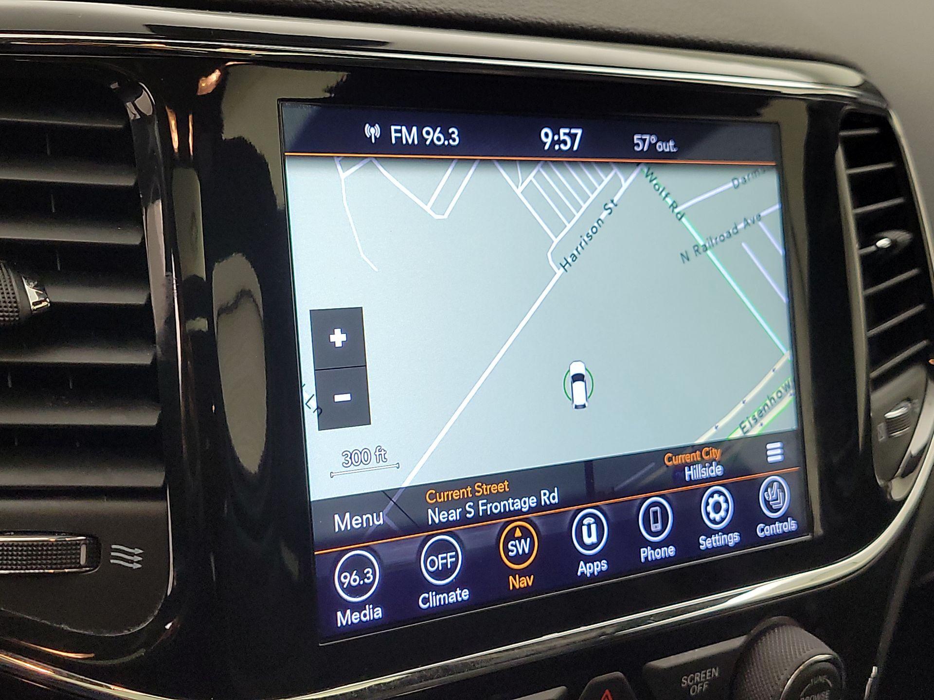 Thumbnail: 2021 Jeep Grand Cherokee - 14