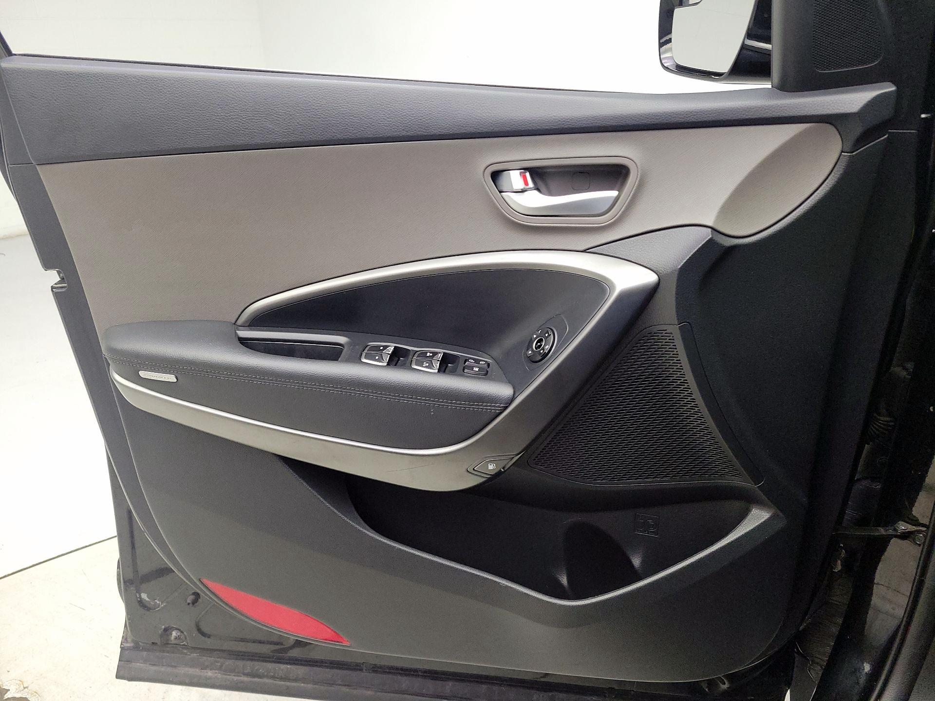 Thumbnail: 2018 Hyundai Santa Fe - 12