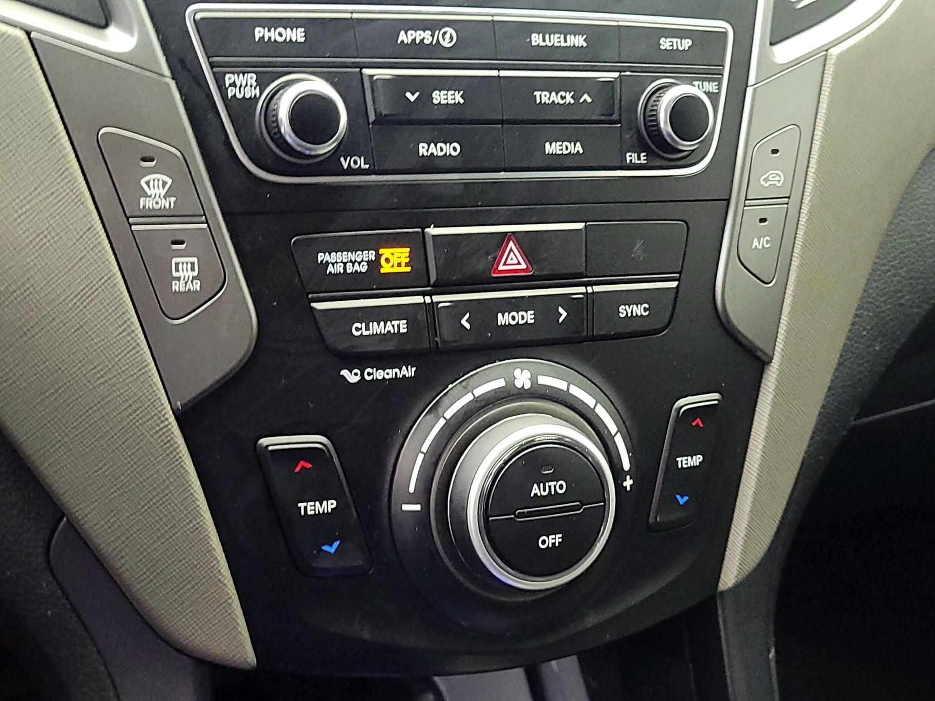 Thumbnail: 2018 Hyundai Santa Fe - 16