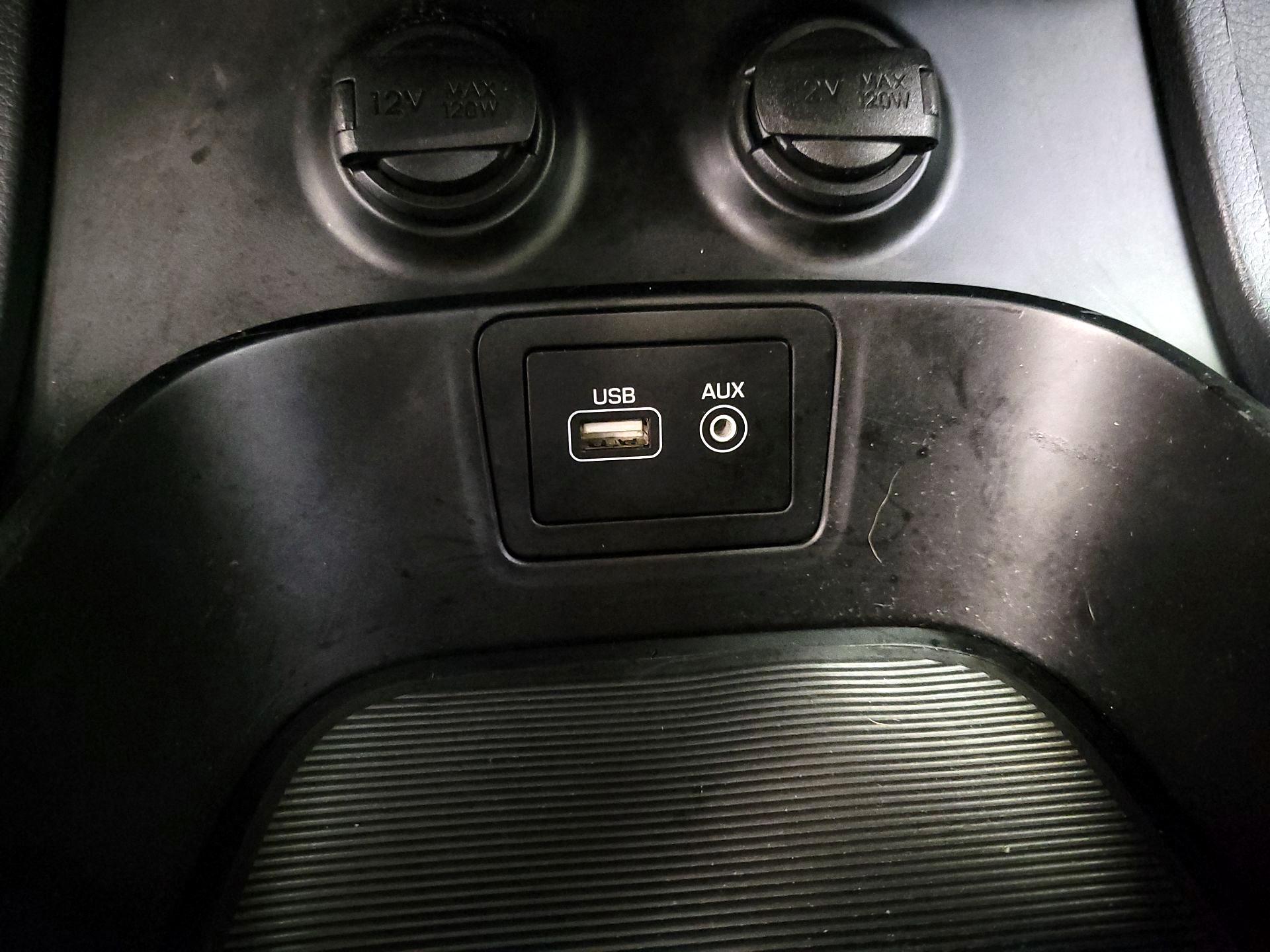 Thumbnail: 2018 Hyundai Santa Fe - 18