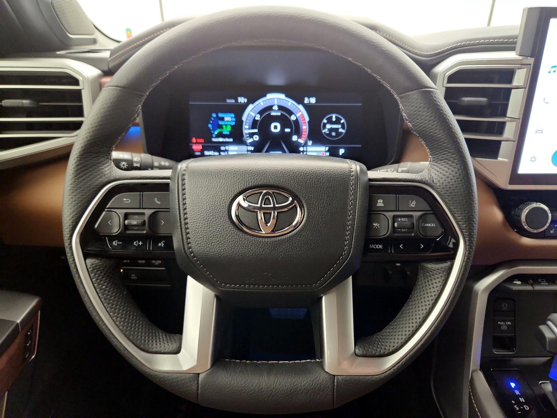 Thumbnail: 2024 Toyota Tundra - 10