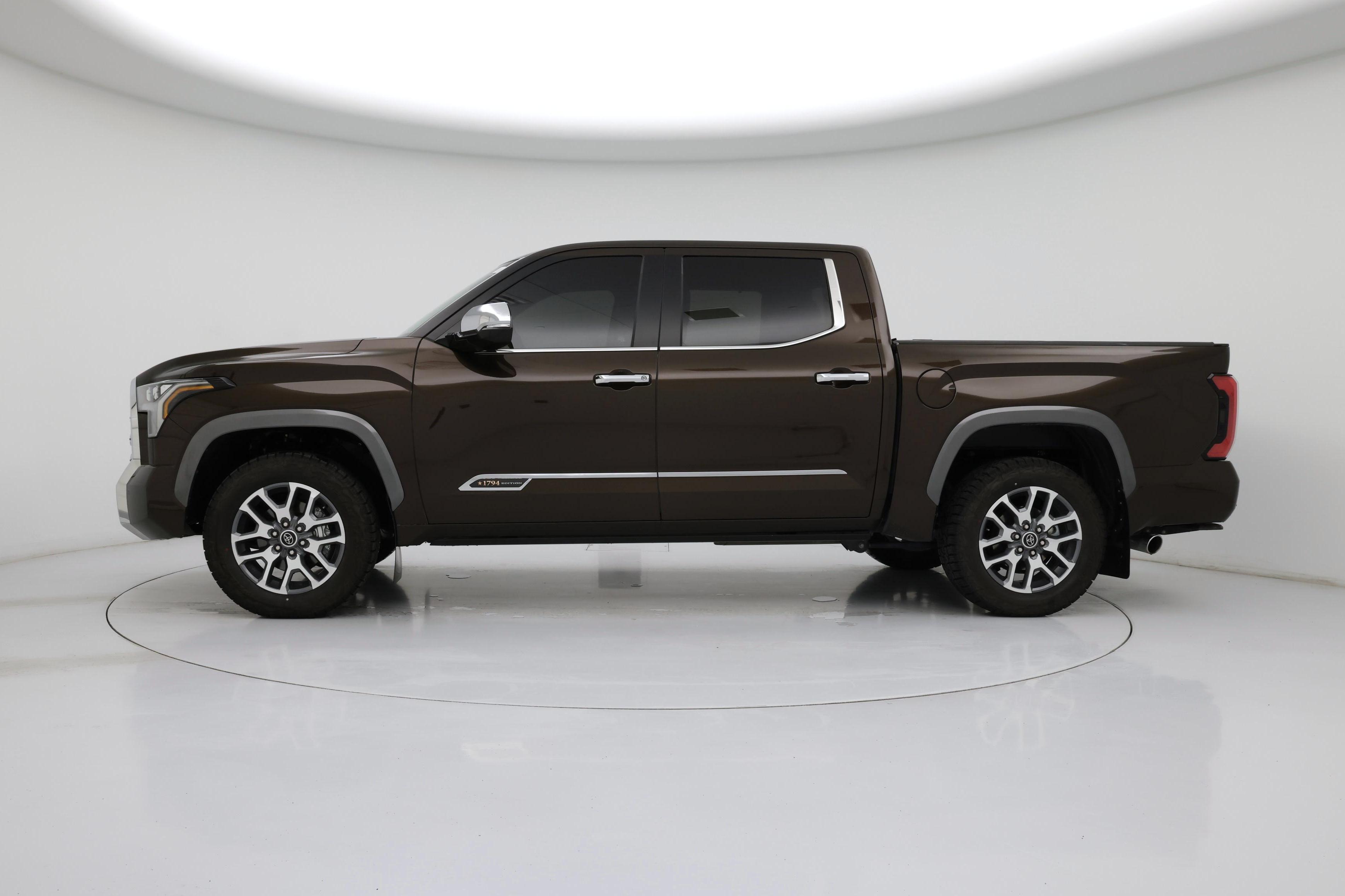 Thumbnail: 2024 Toyota Tundra - 3