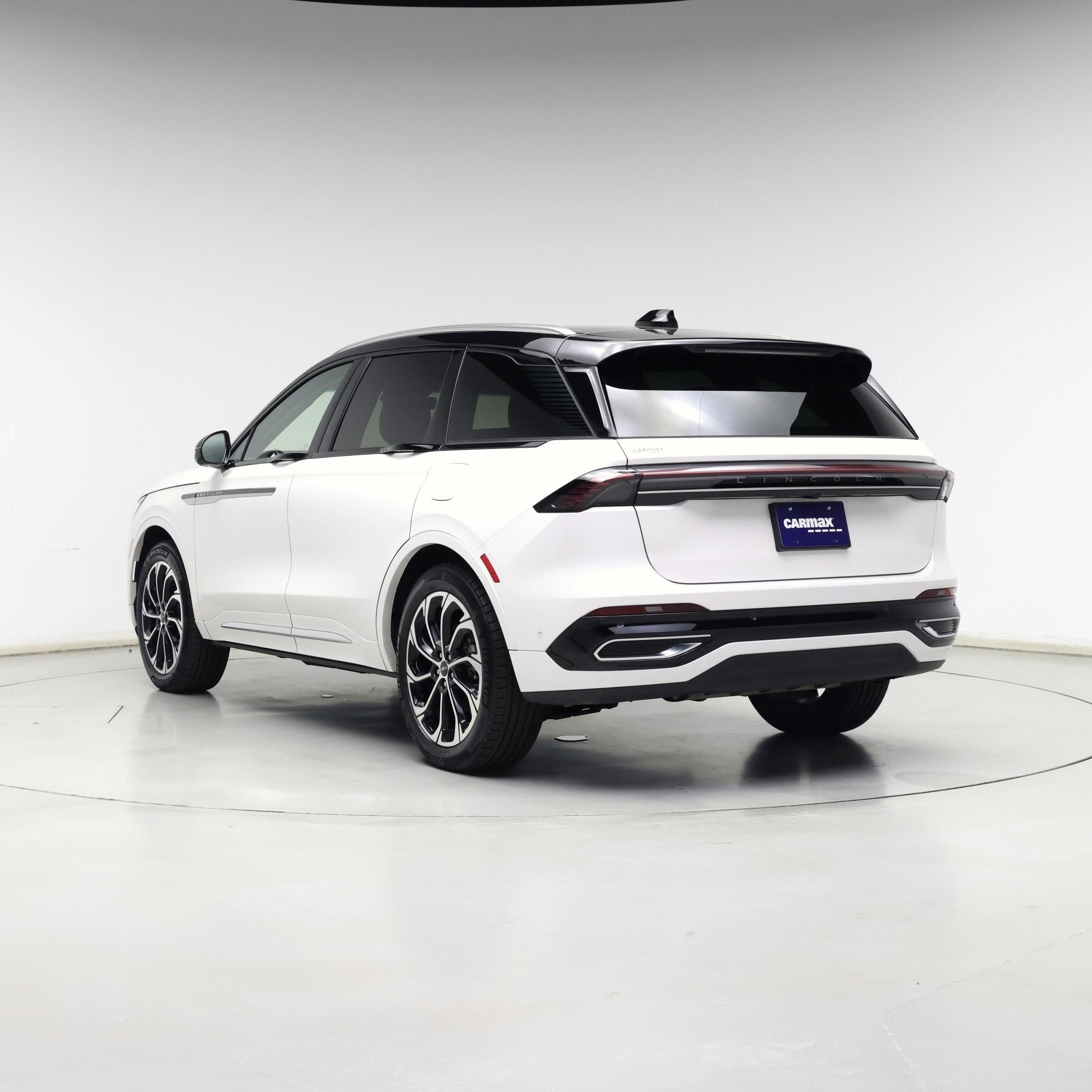 Thumbnail: 2024 Lincoln Nautilus - 2