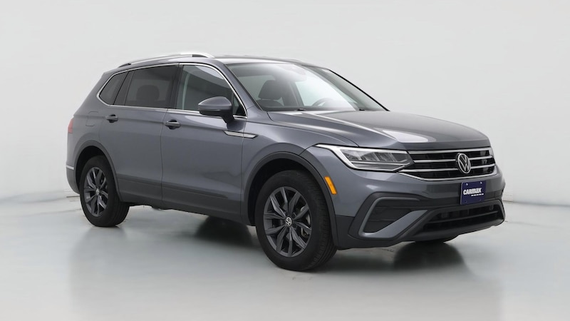 2022 Volkswagen Tiguan SE Hero Image