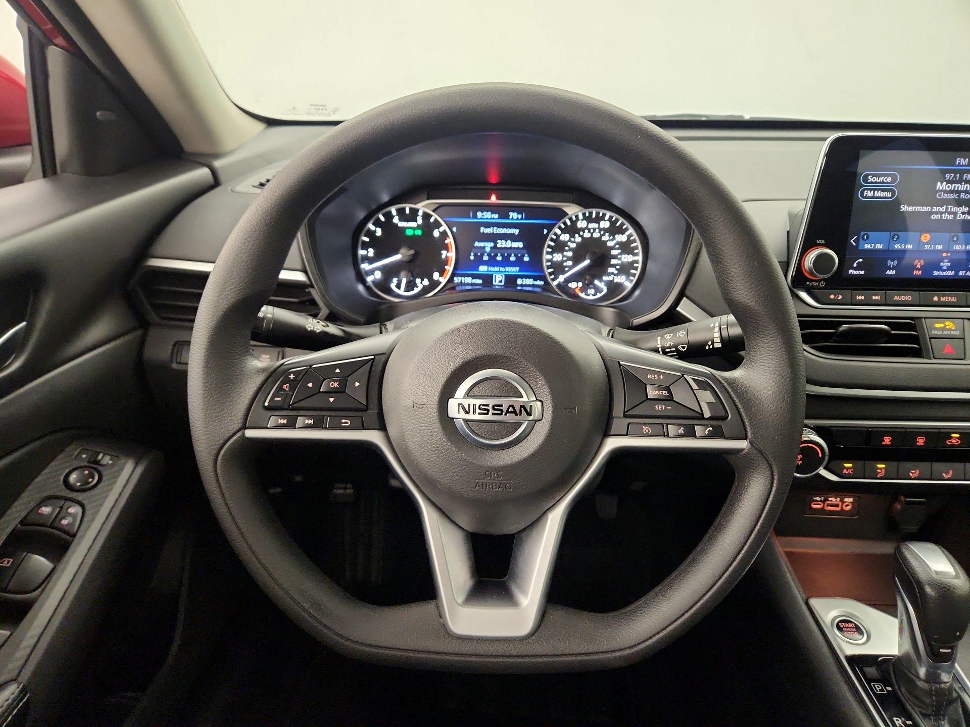 Thumbnail: 2022 Nissan Altima - 10