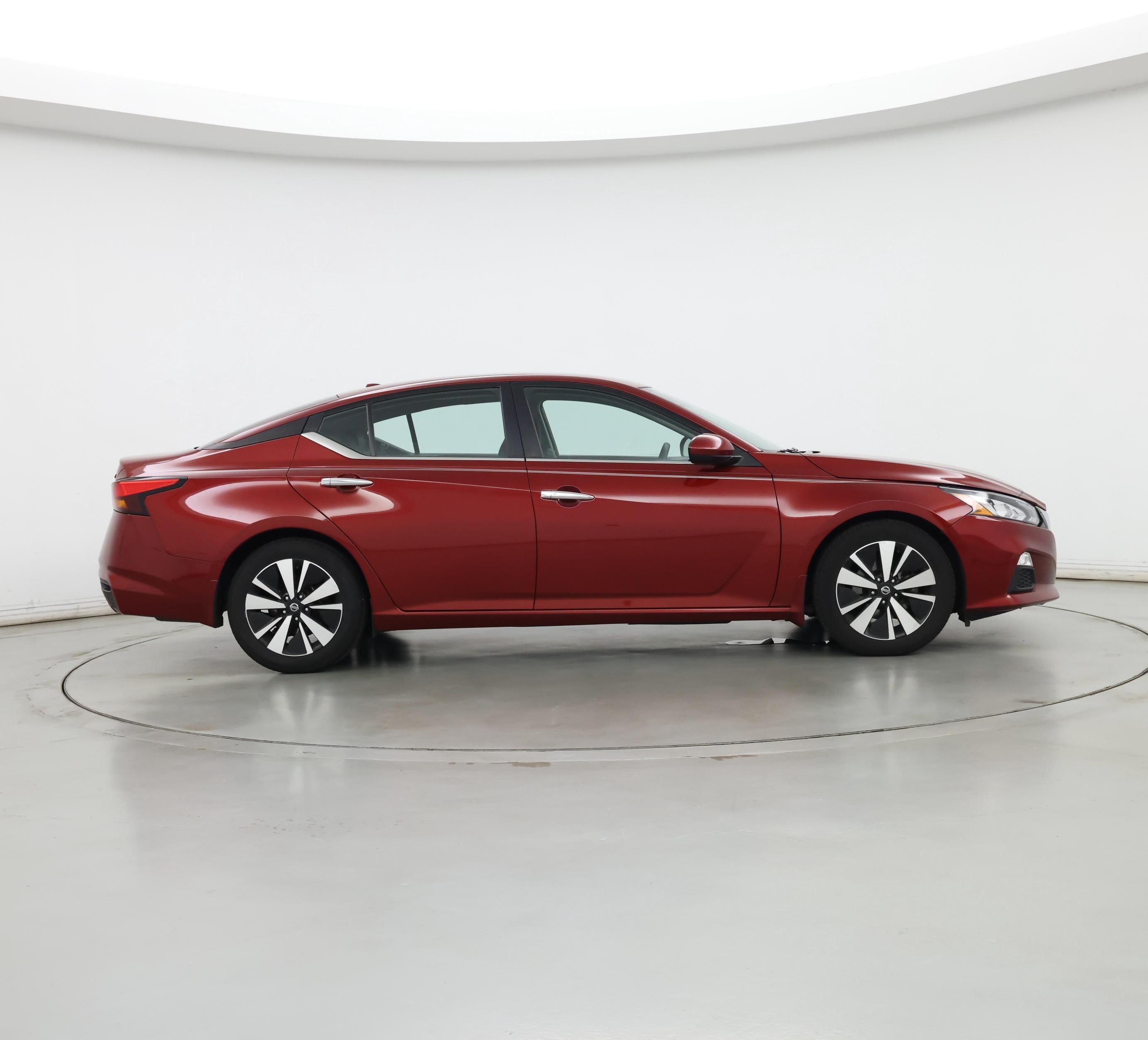 Thumbnail: 2022 Nissan Altima - 7
