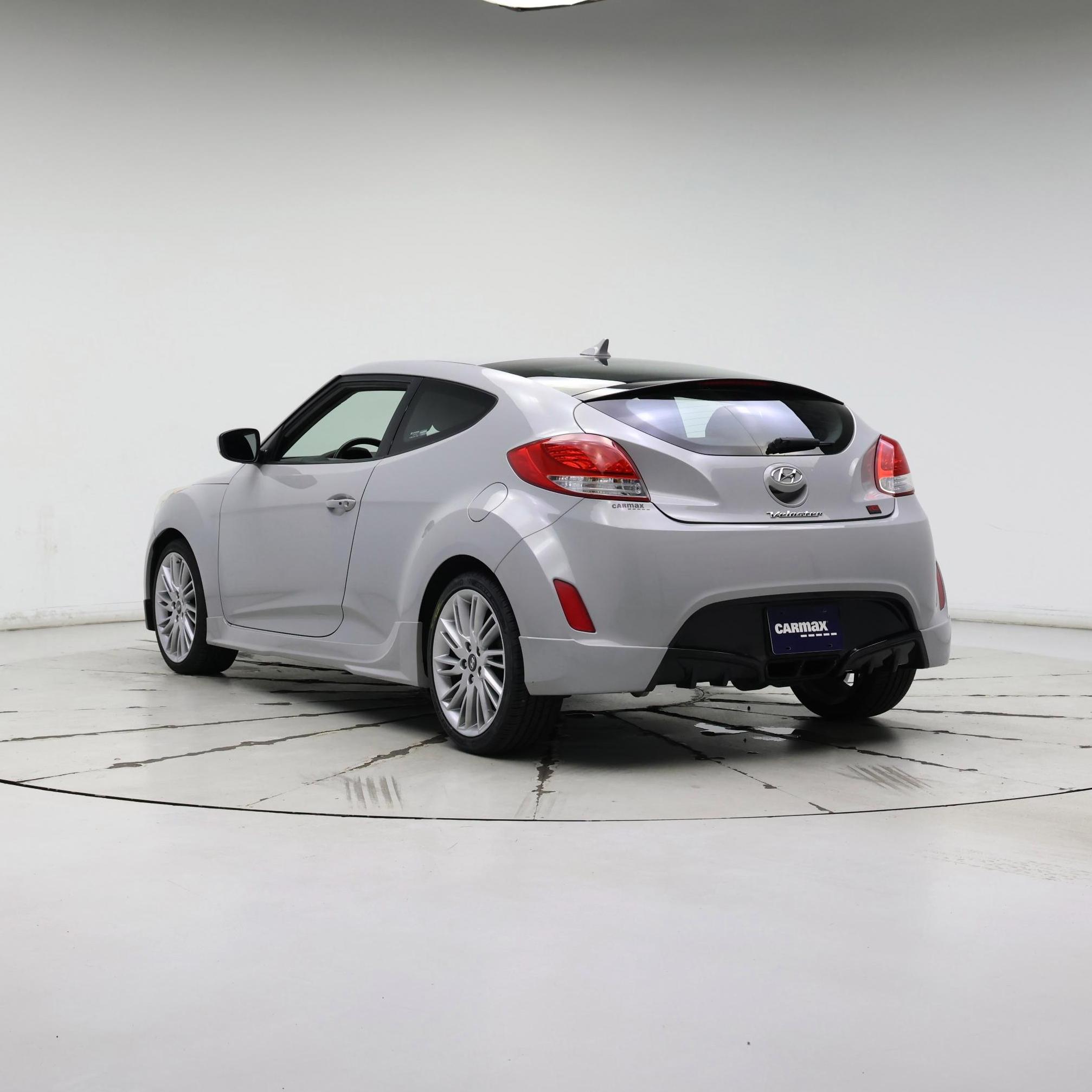 Thumbnail: 2013 Hyundai Veloster - 2