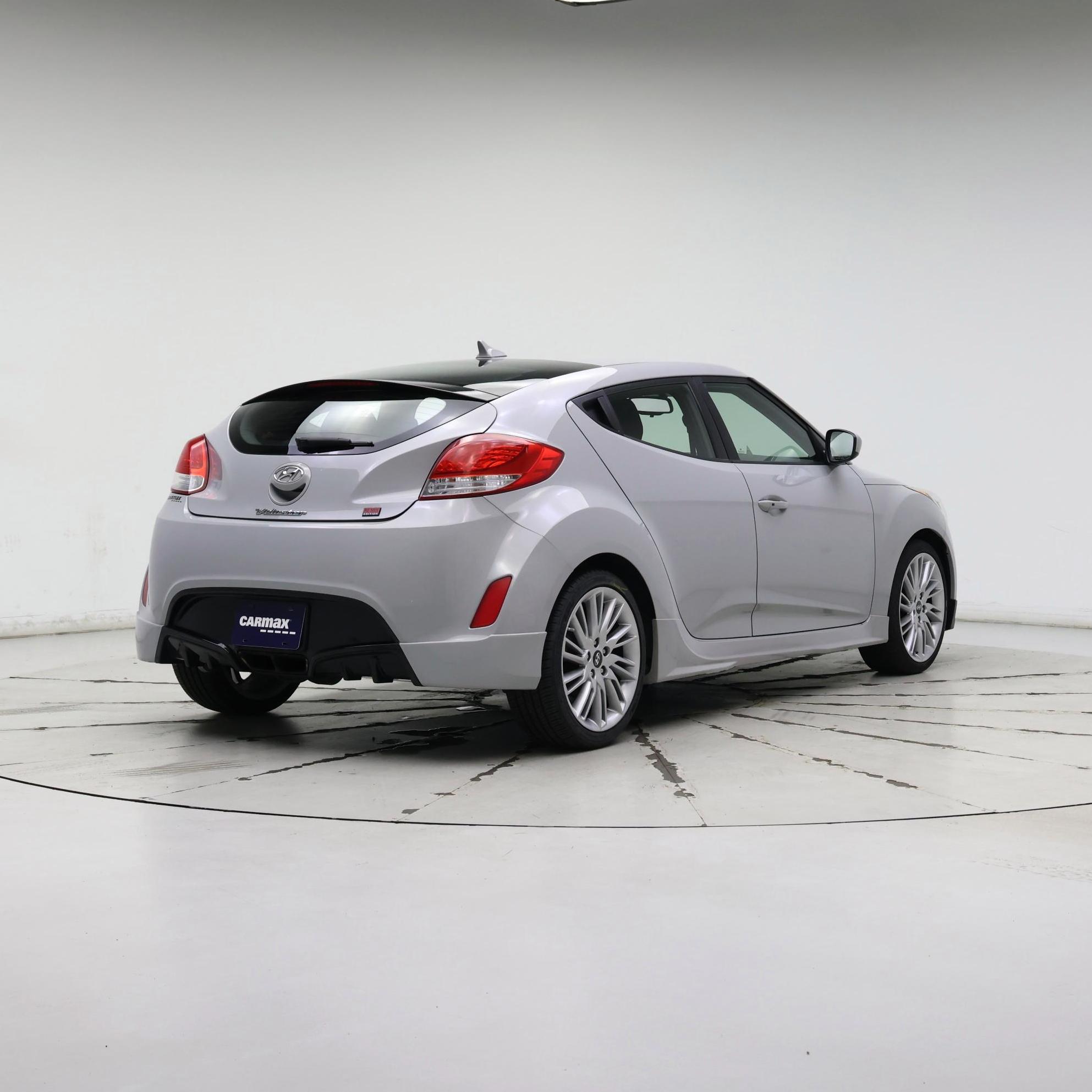 Thumbnail: 2013 Hyundai Veloster - 8