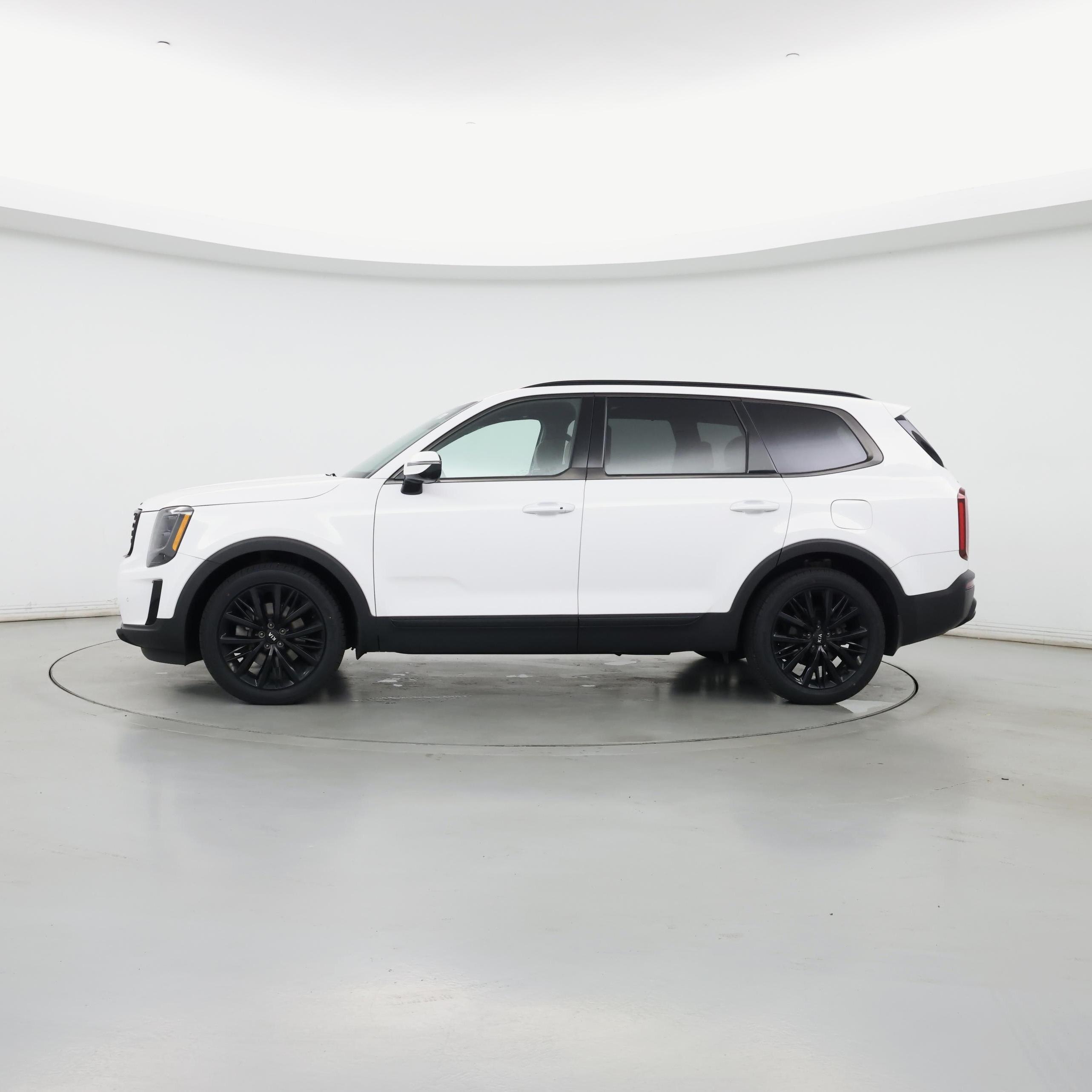 Thumbnail: 2021 Kia Telluride - 3
