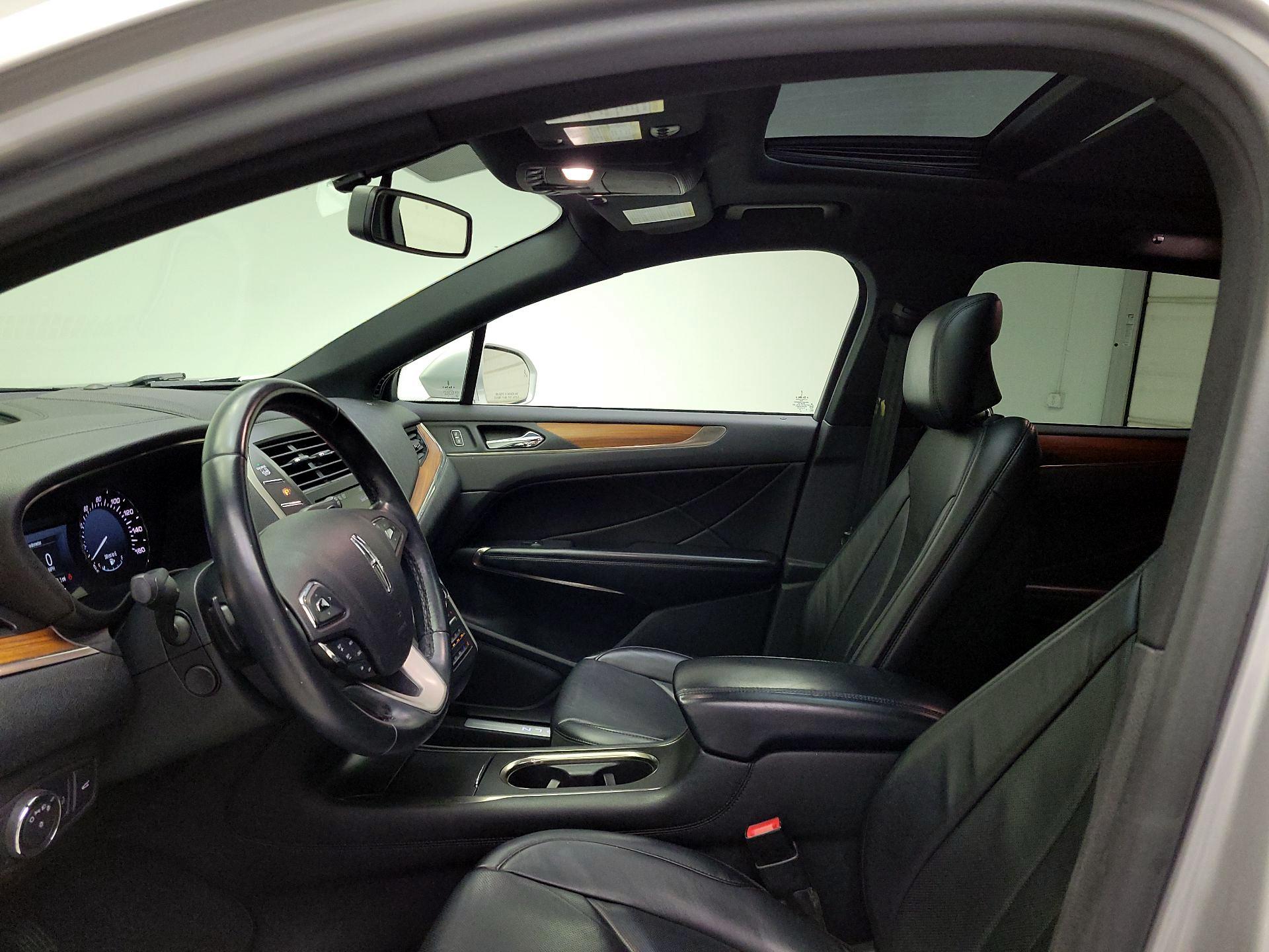 Thumbnail: 2017 Lincoln MKC - 20