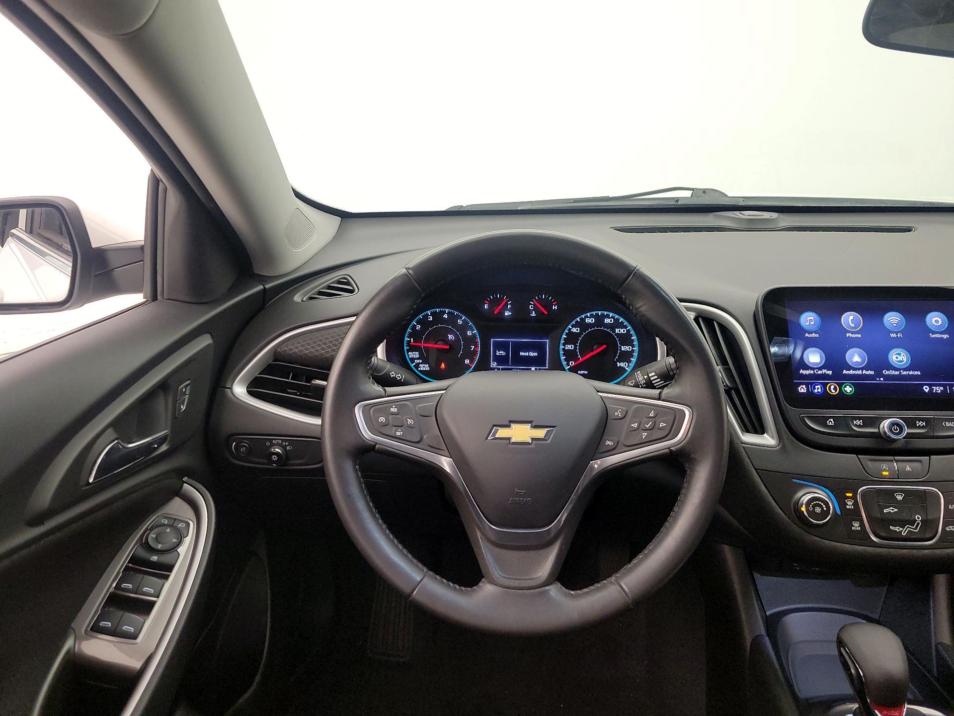 Thumbnail: 2022 Chevrolet Malibu - 10