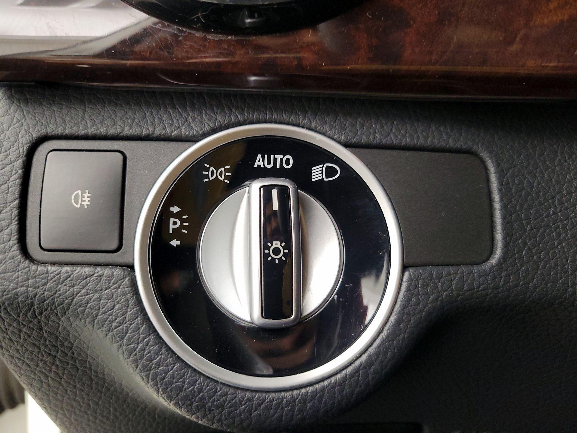 Thumbnail: 2014 Mercedes-Benz GLK - 13