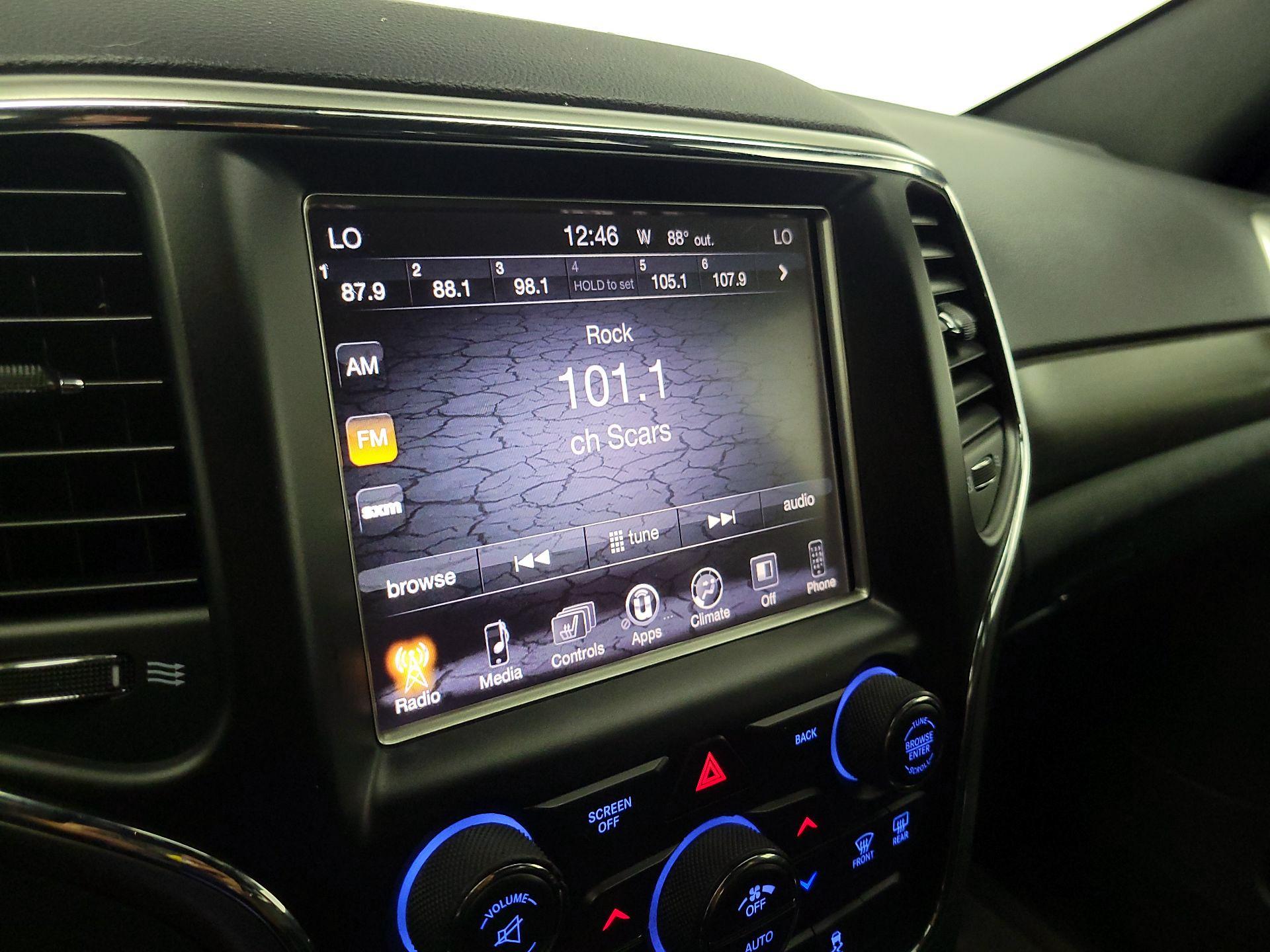 Thumbnail: 2017 Jeep Grand Cherokee - 15