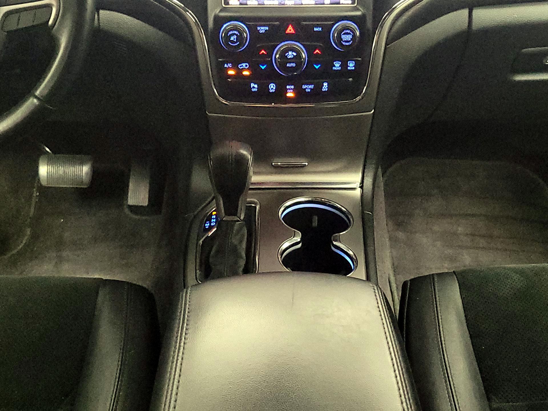 Thumbnail: 2017 Jeep Grand Cherokee - 17