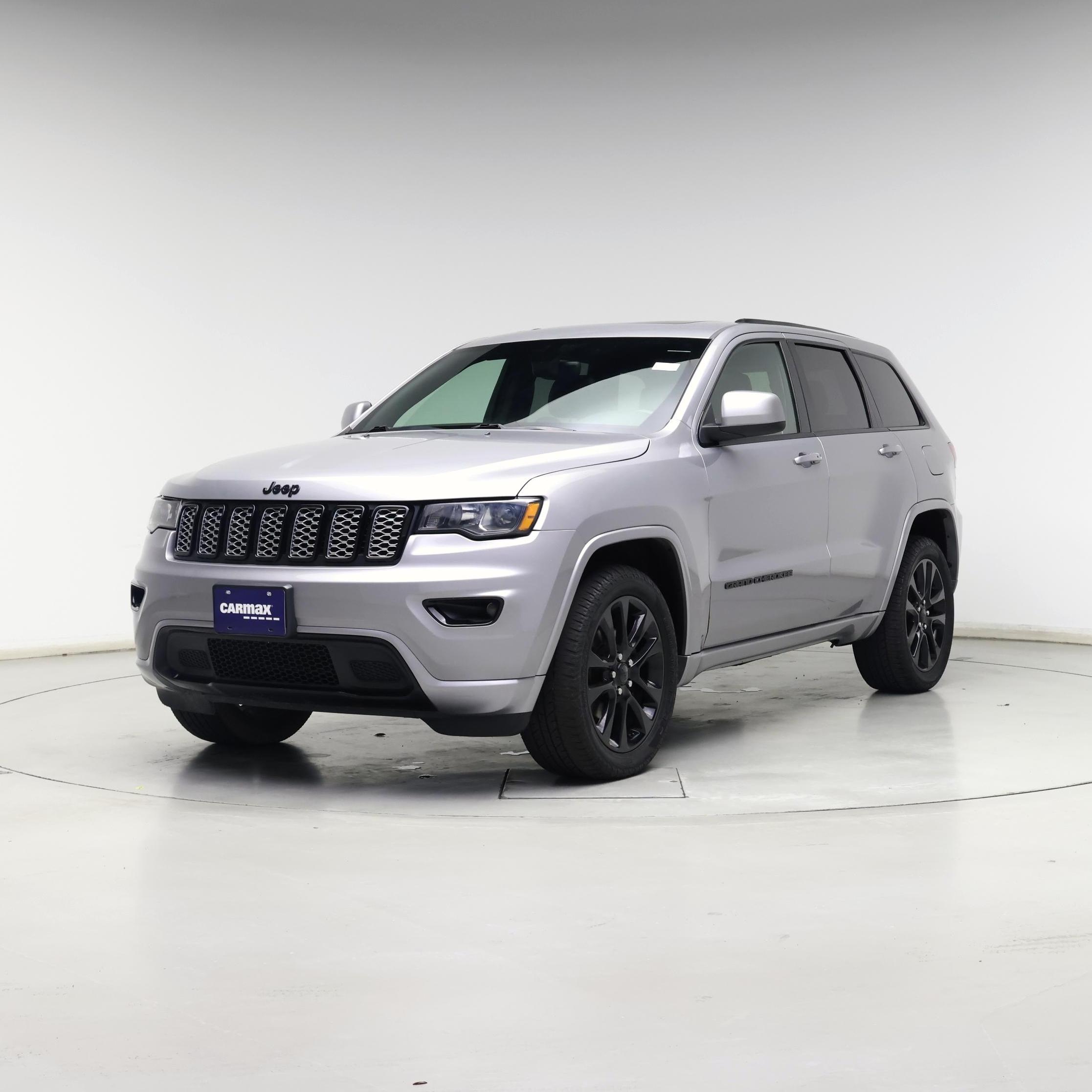 Thumbnail: 2017 Jeep Grand Cherokee - 4